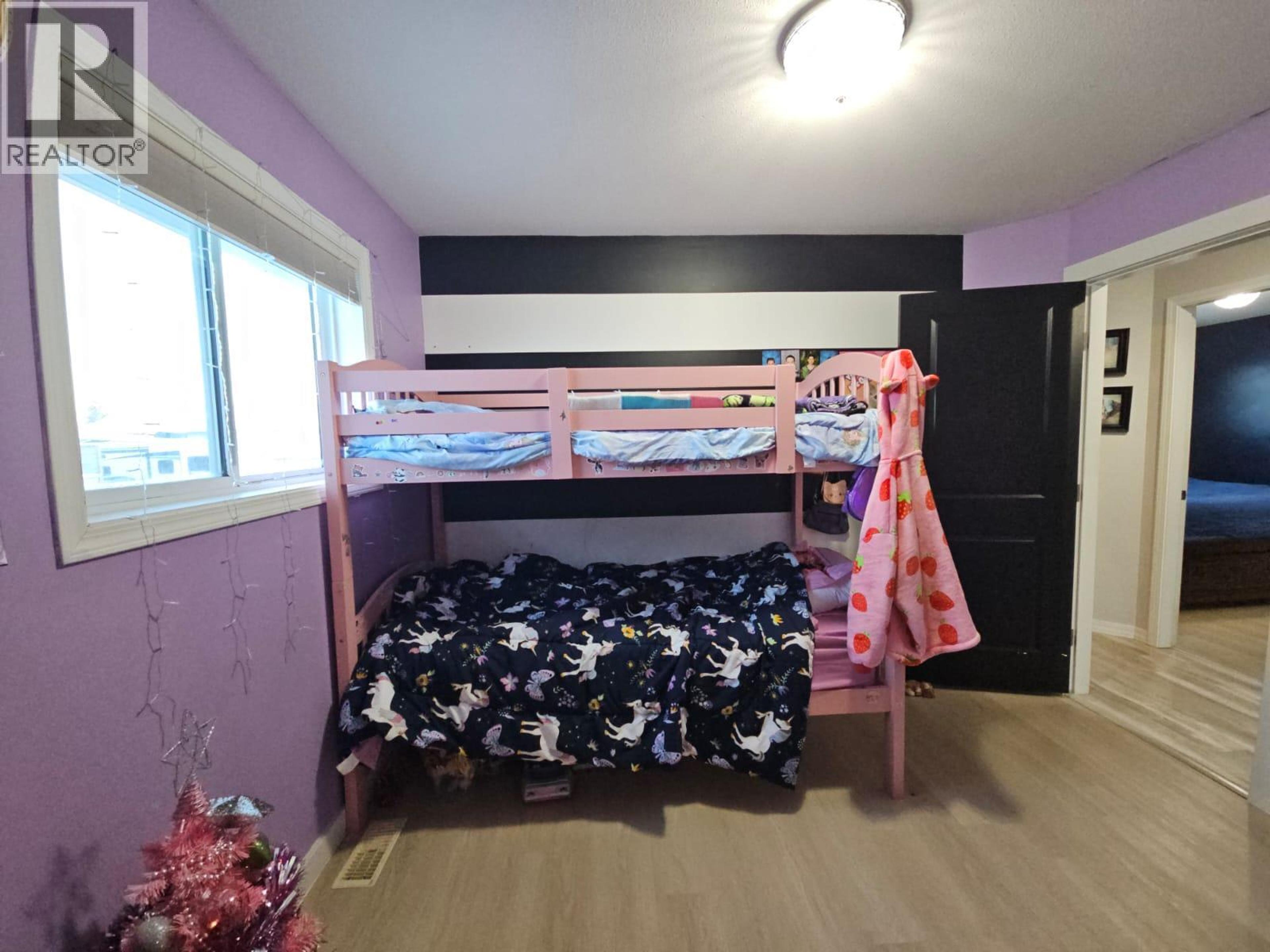 5200 41 STREET NE - 38