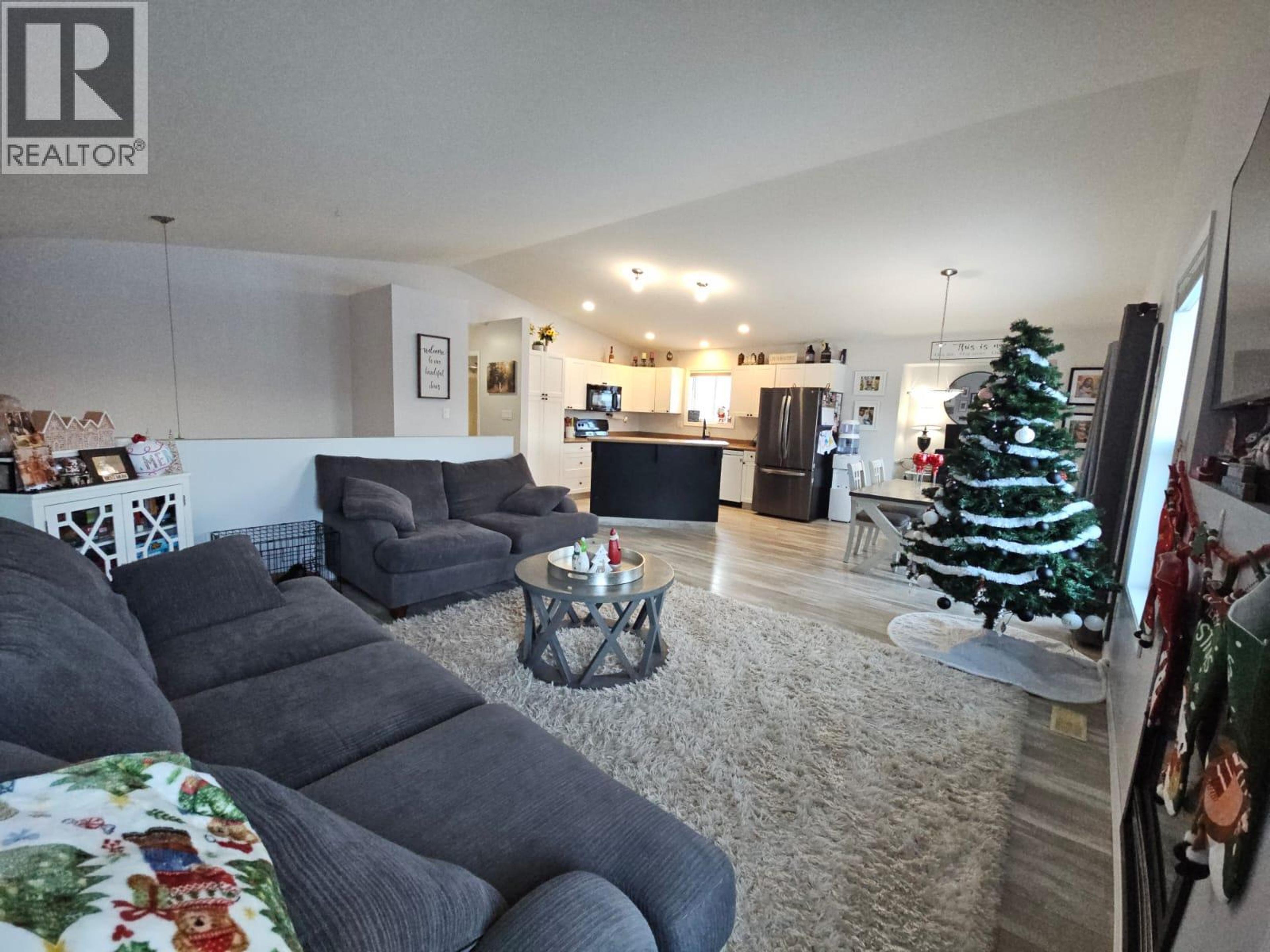 5200 41 STREET NE - 4