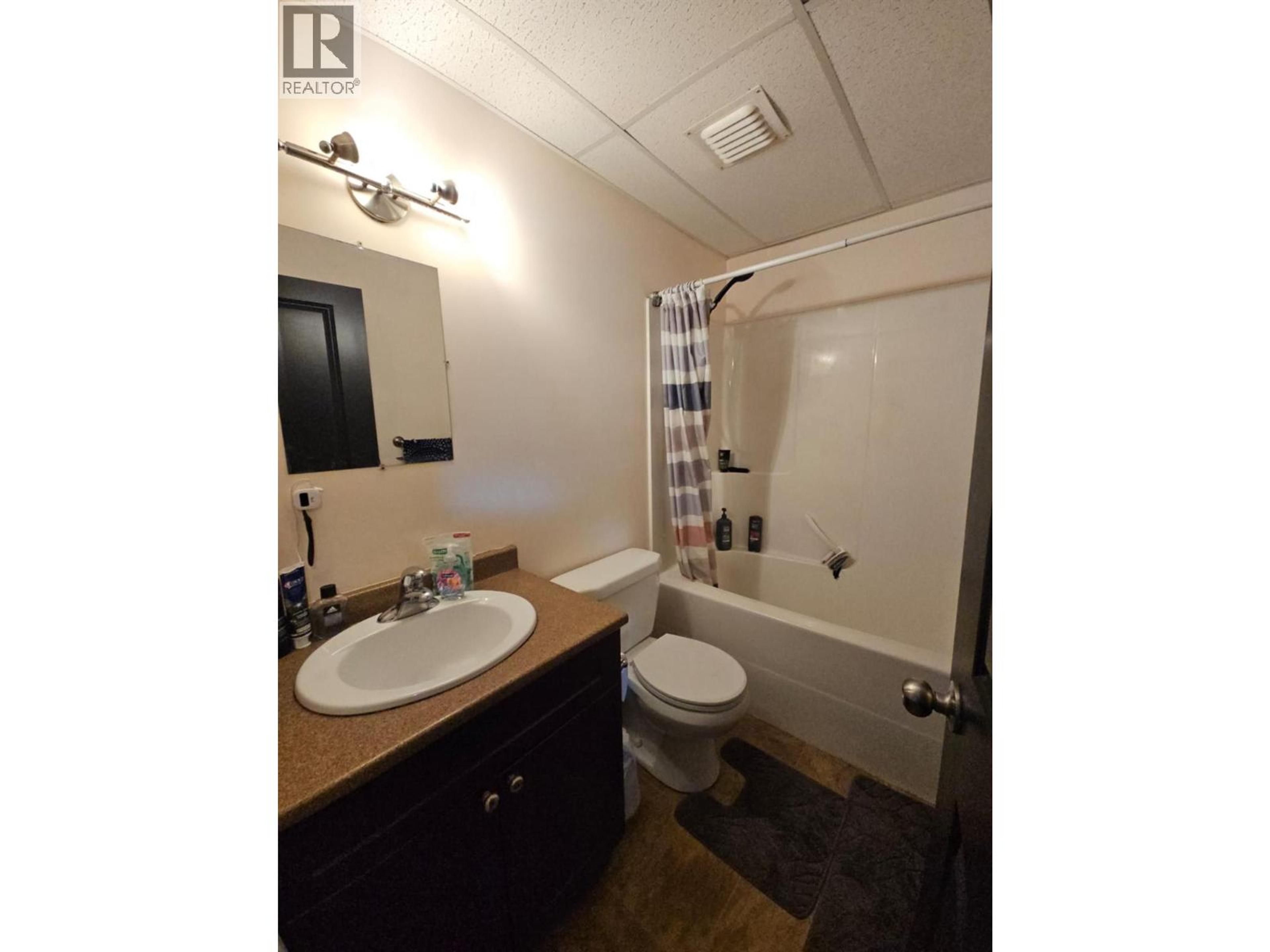 5200 41 STREET NE - 56