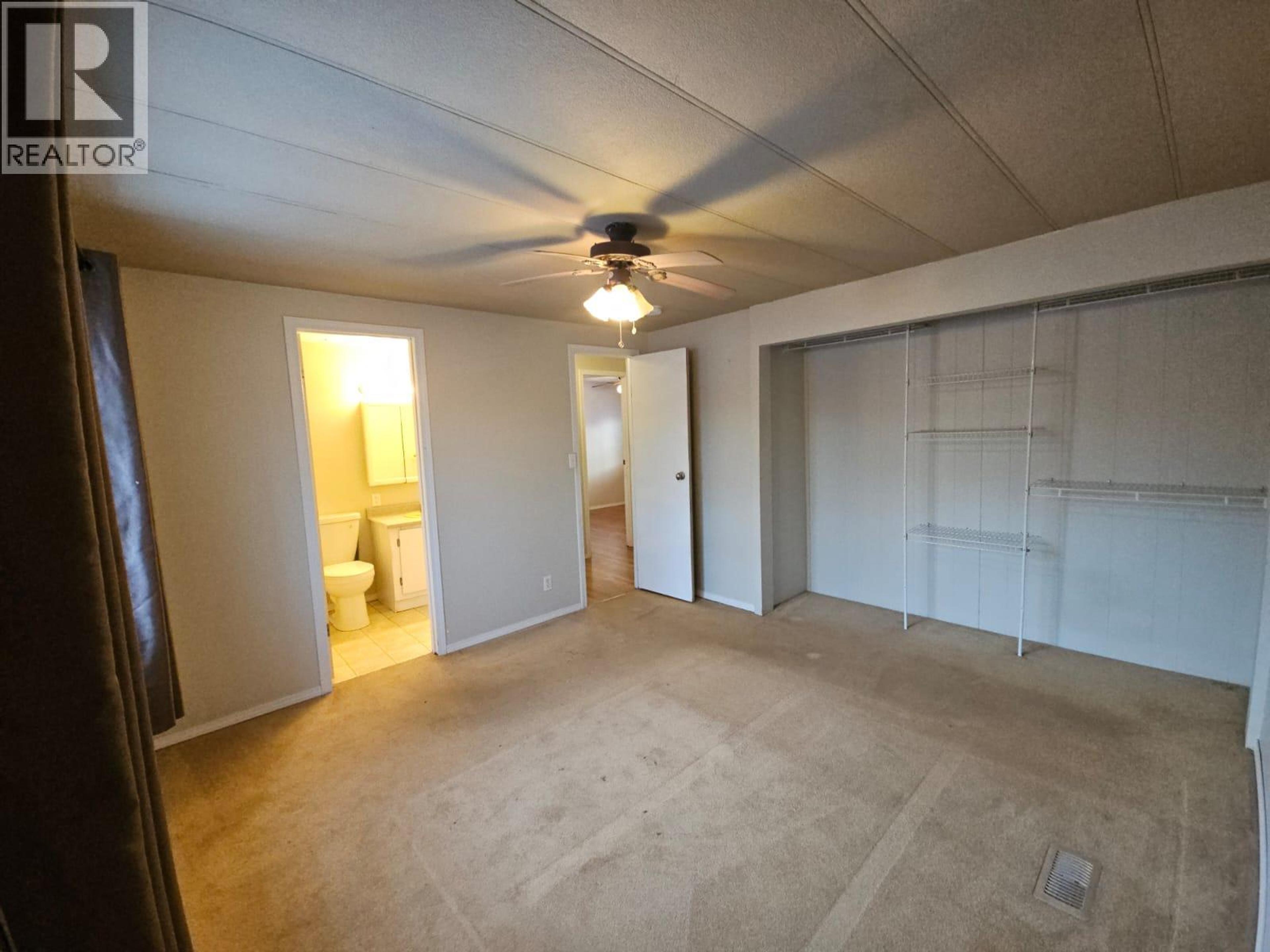 4313 52B AVENUE NE - 20