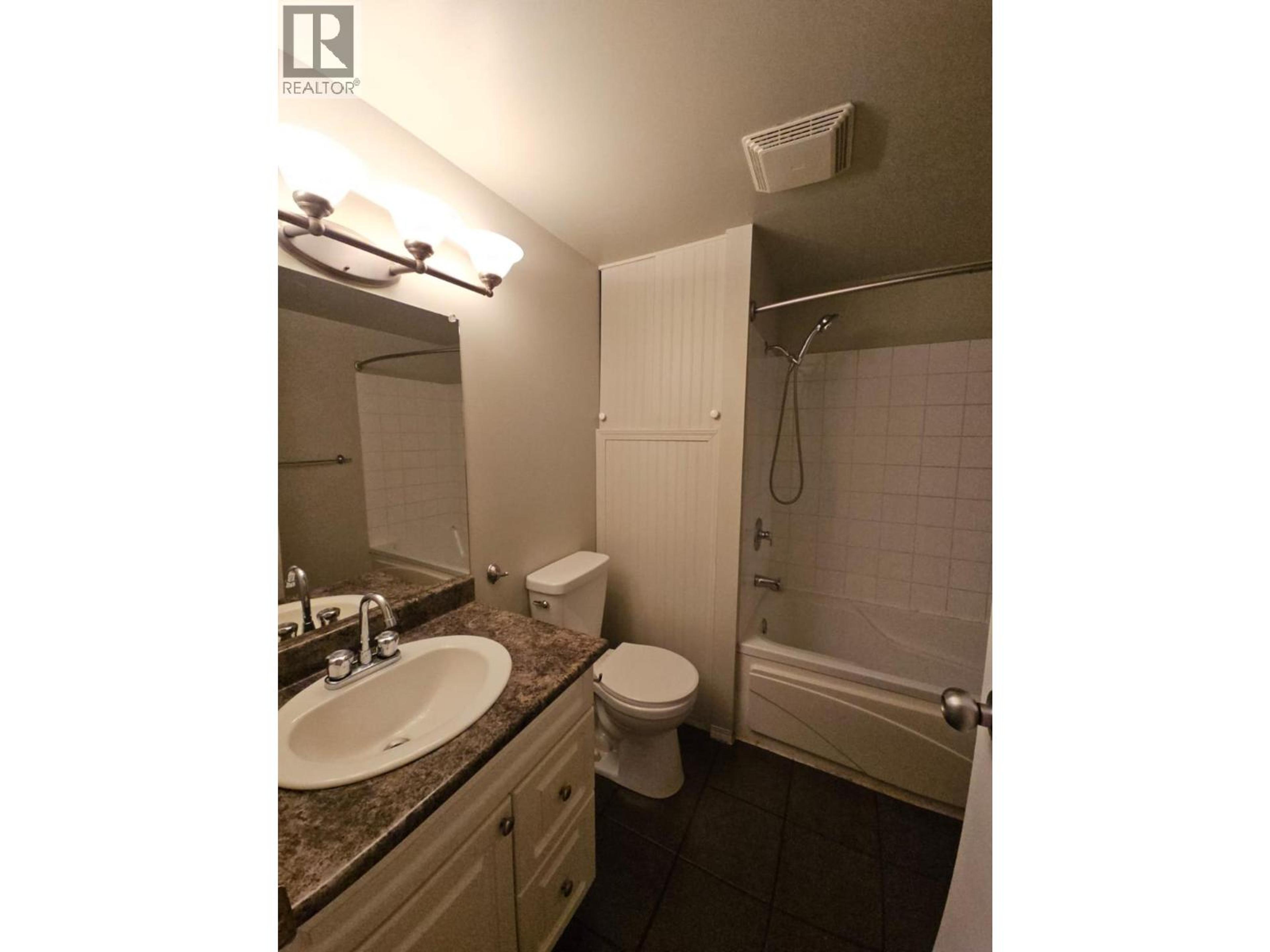 4313 52B AVENUE NE - 34