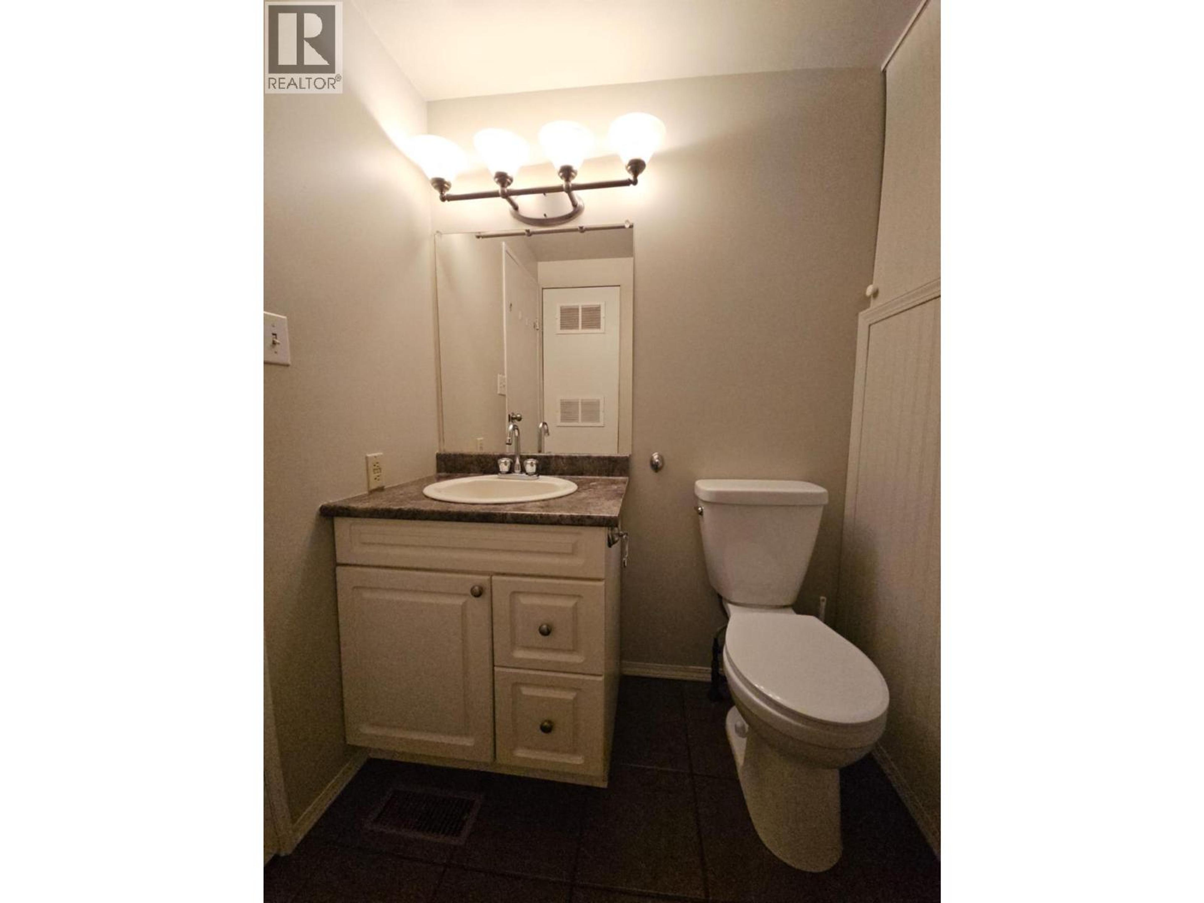 4313 52B AVENUE NE - 36