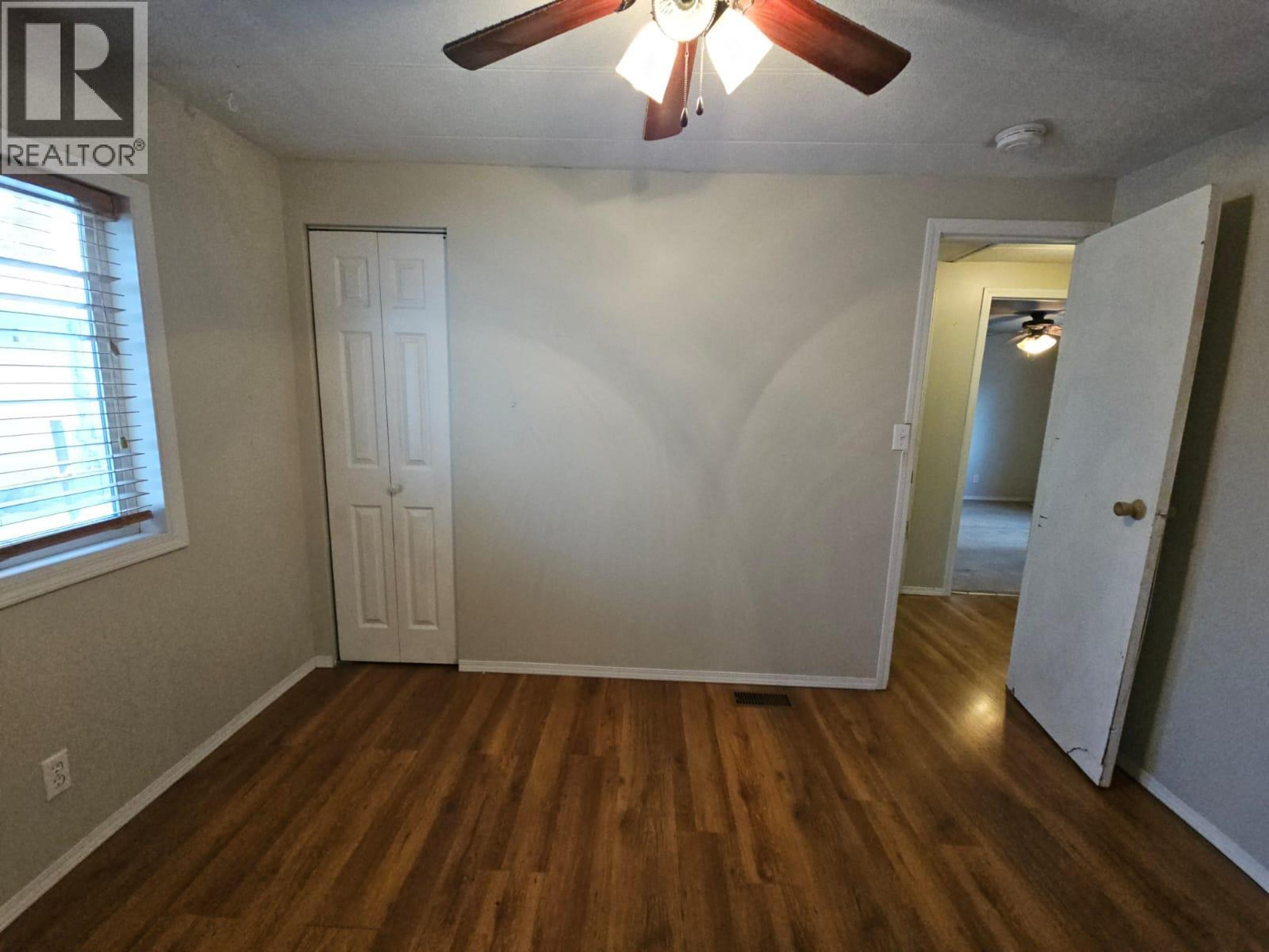 4313 52B AVENUE NE - 41