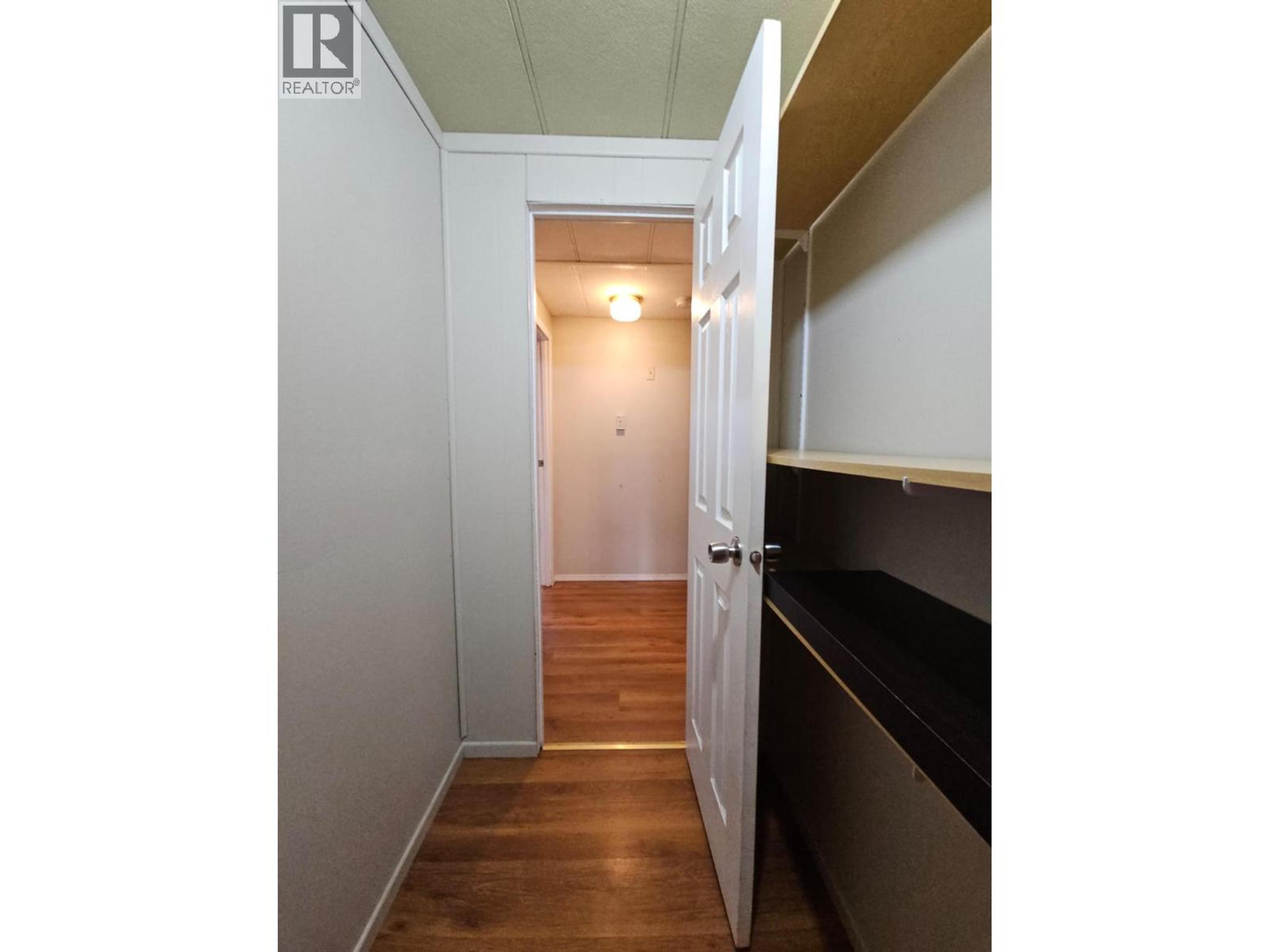 4313 52B AVENUE NE - 46