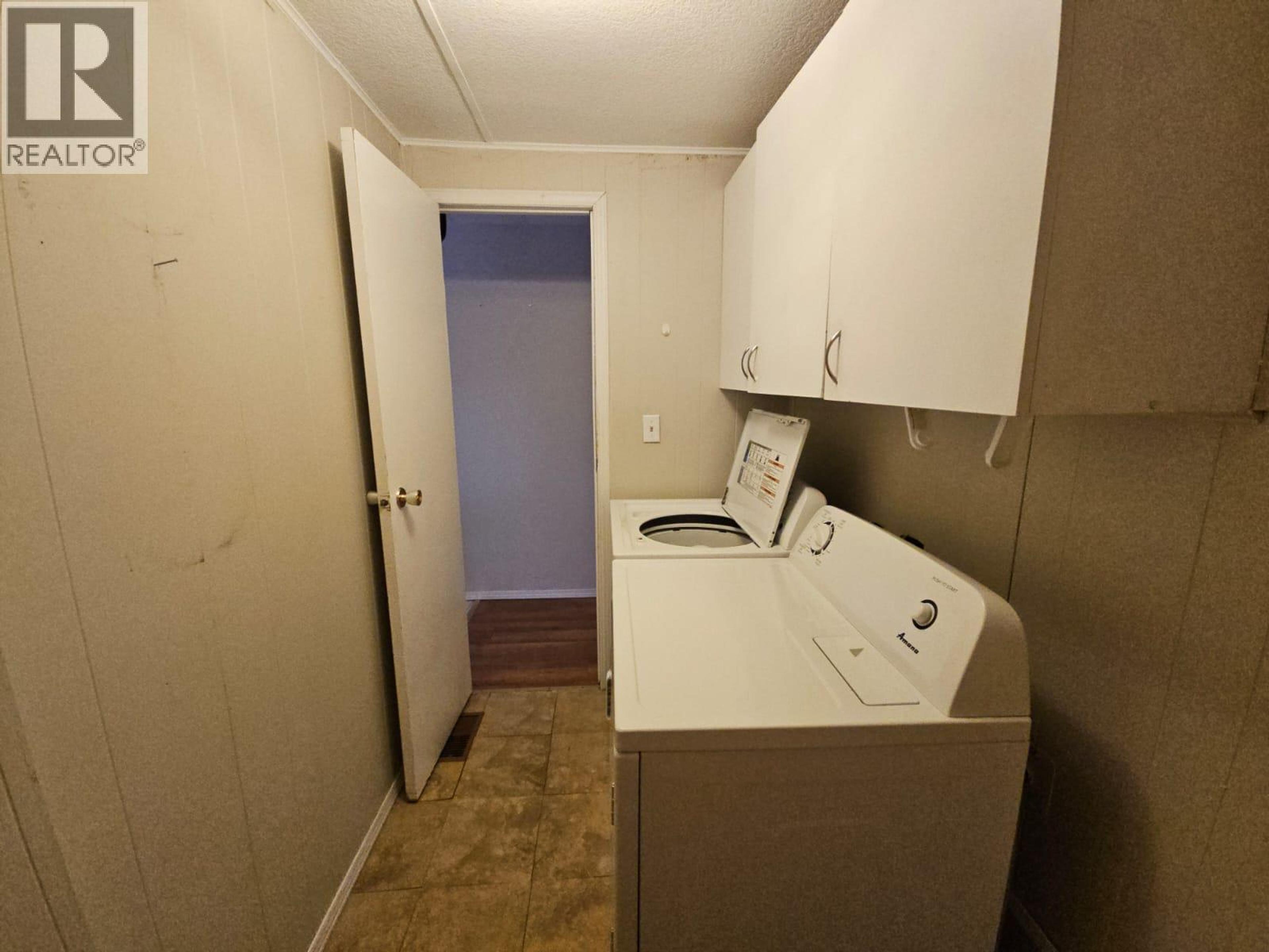 4313 52B AVENUE NE - 49