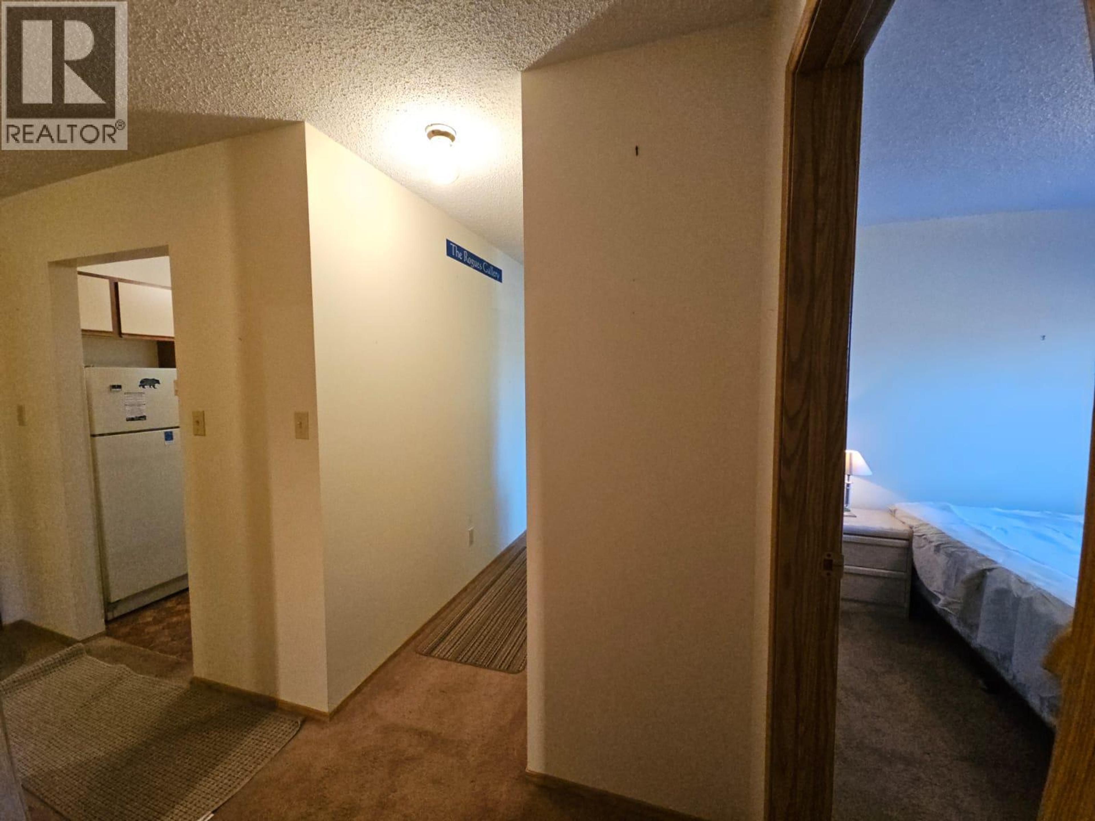 307-195 CHAMBERLAIN CRESCENT - 21