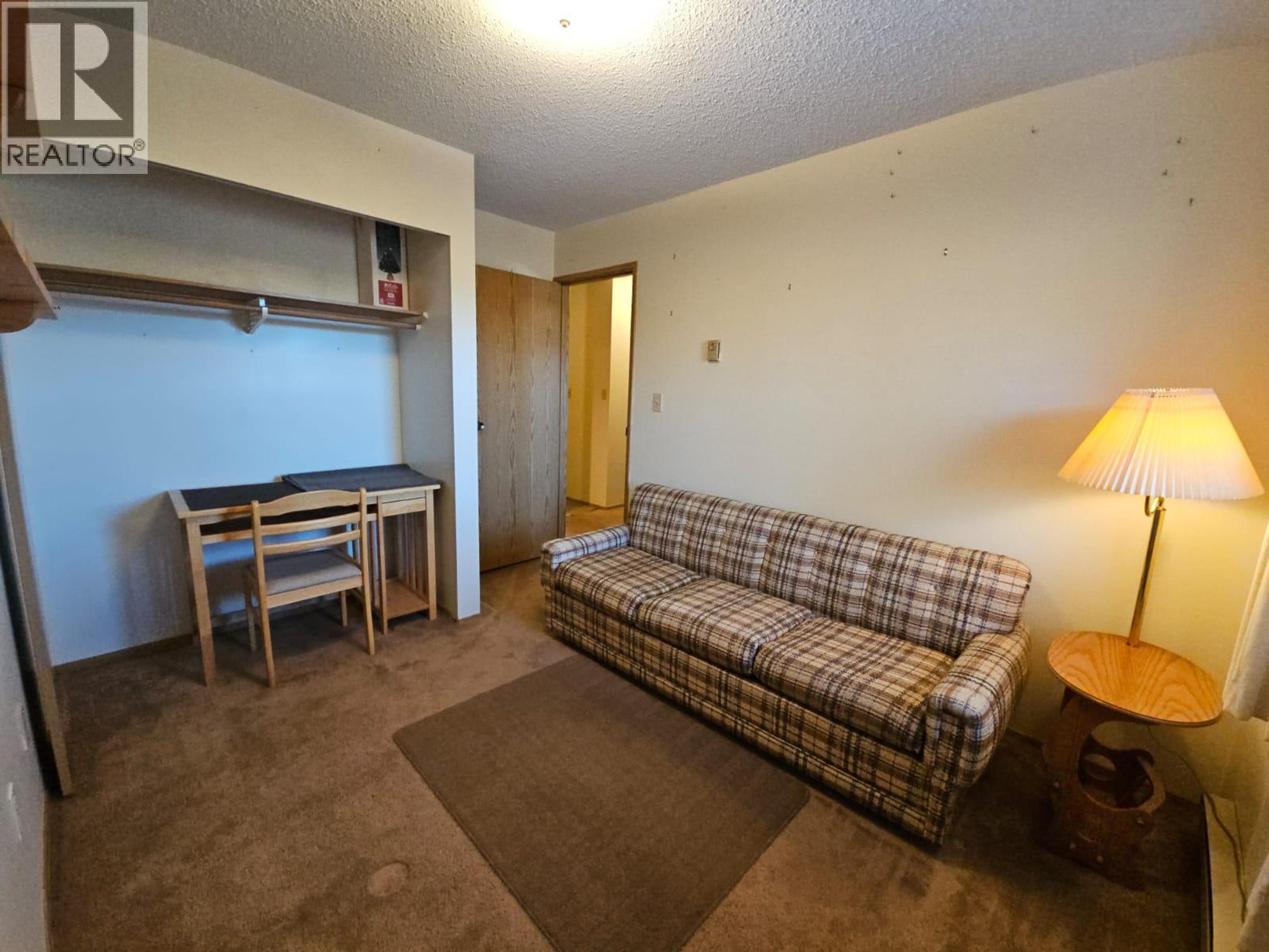 307-195 CHAMBERLAIN CRESCENT - 26