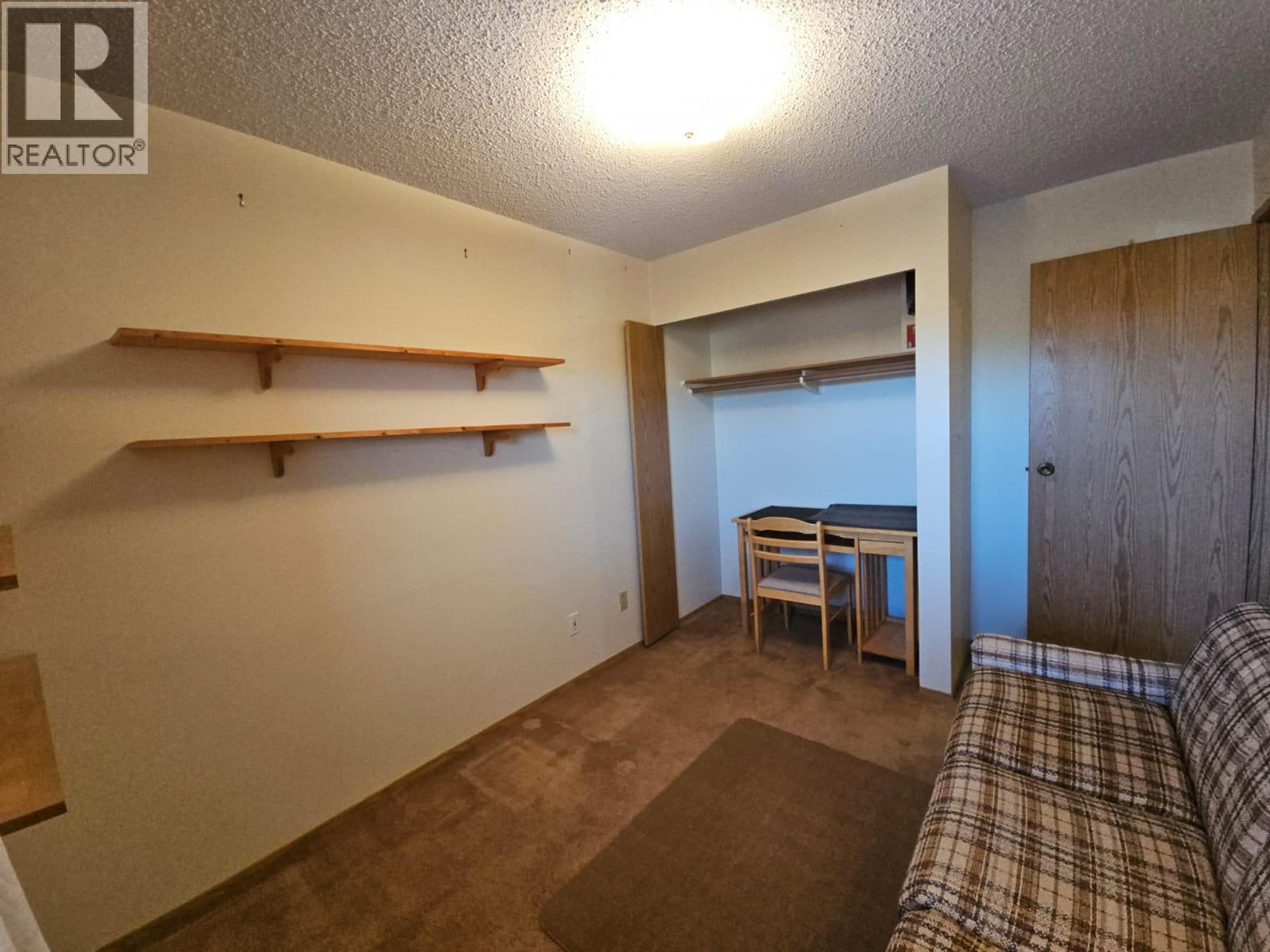 307-195 CHAMBERLAIN CRESCENT - 27