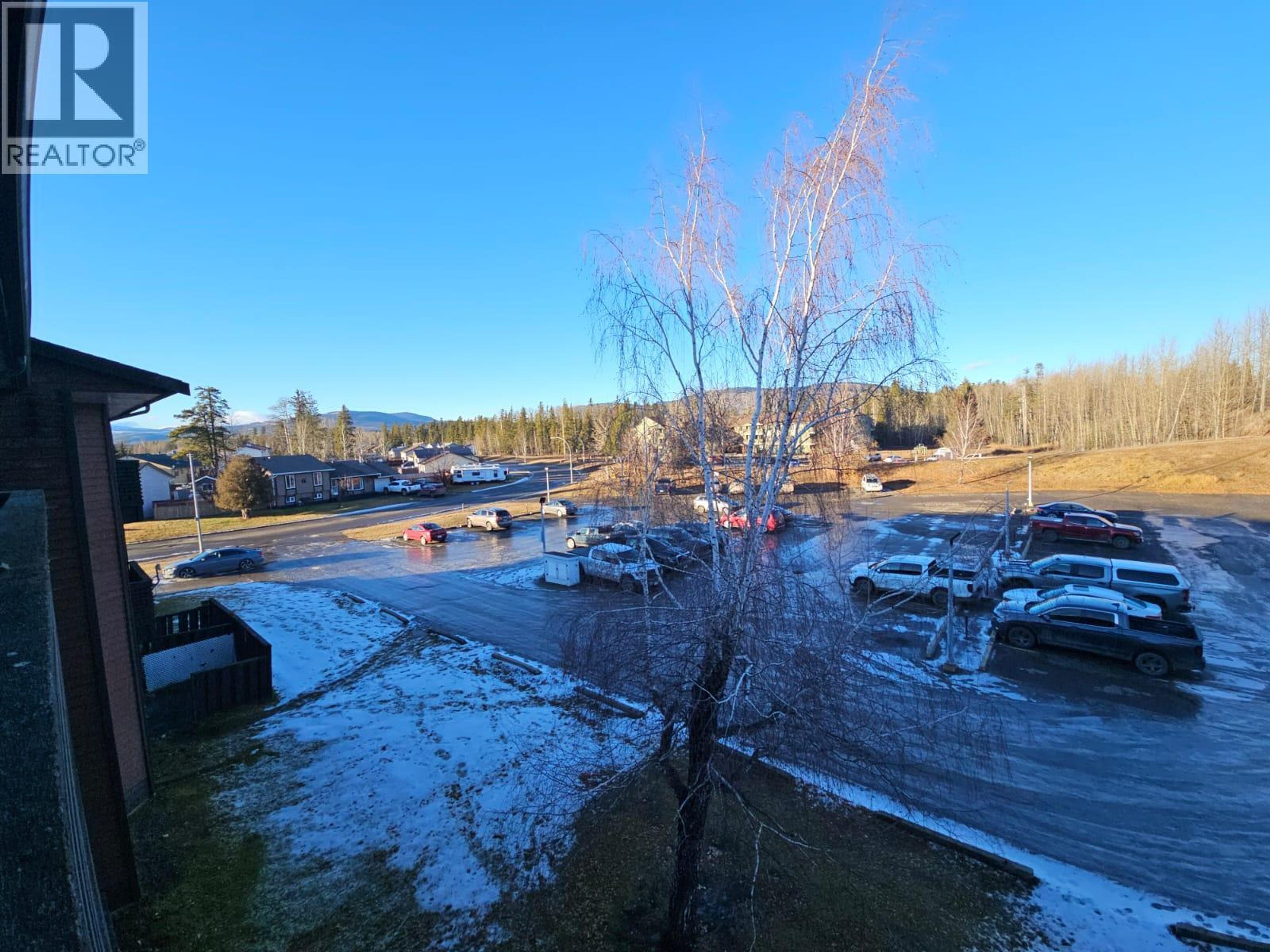 307-195 CHAMBERLAIN CRESCENT - 32