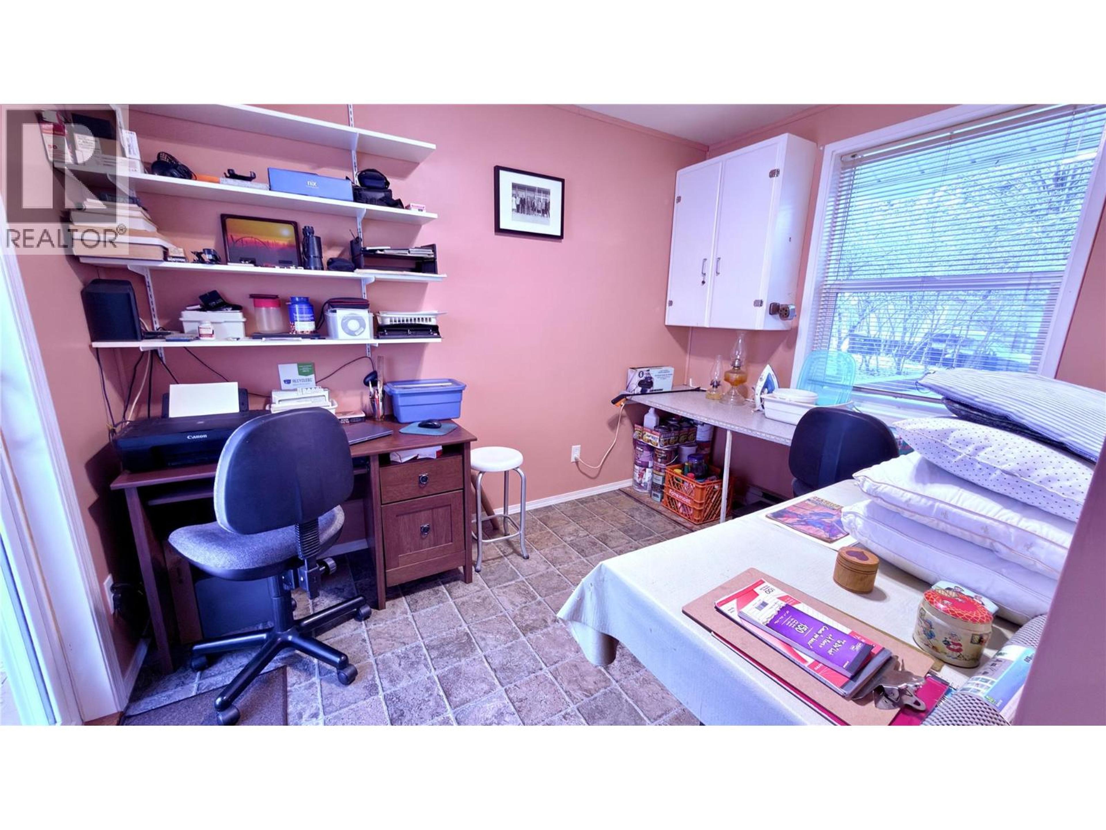 264 LONG LAKE ROAD - 19