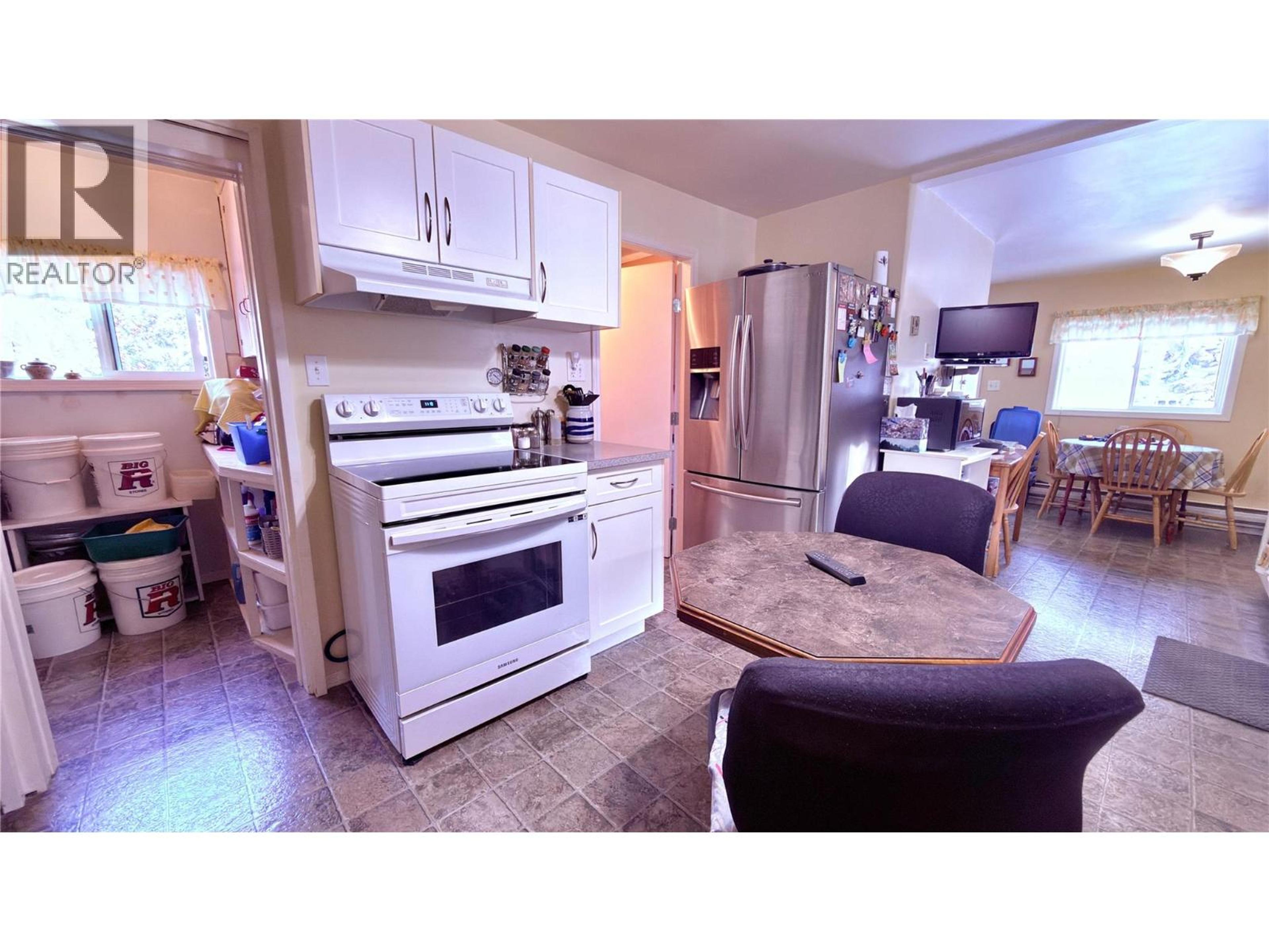 264 LONG LAKE ROAD - 25