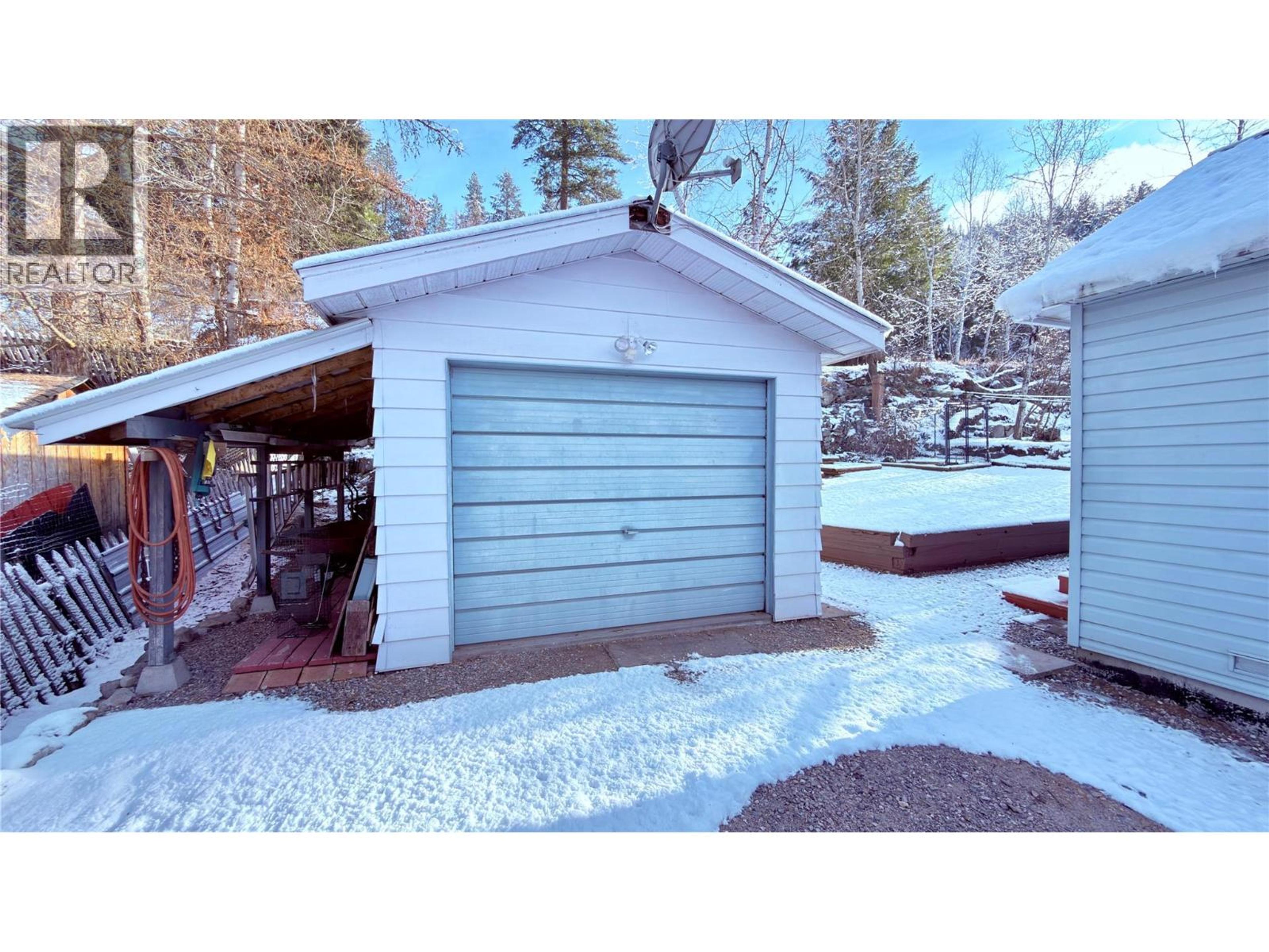 264 LONG LAKE ROAD - 6