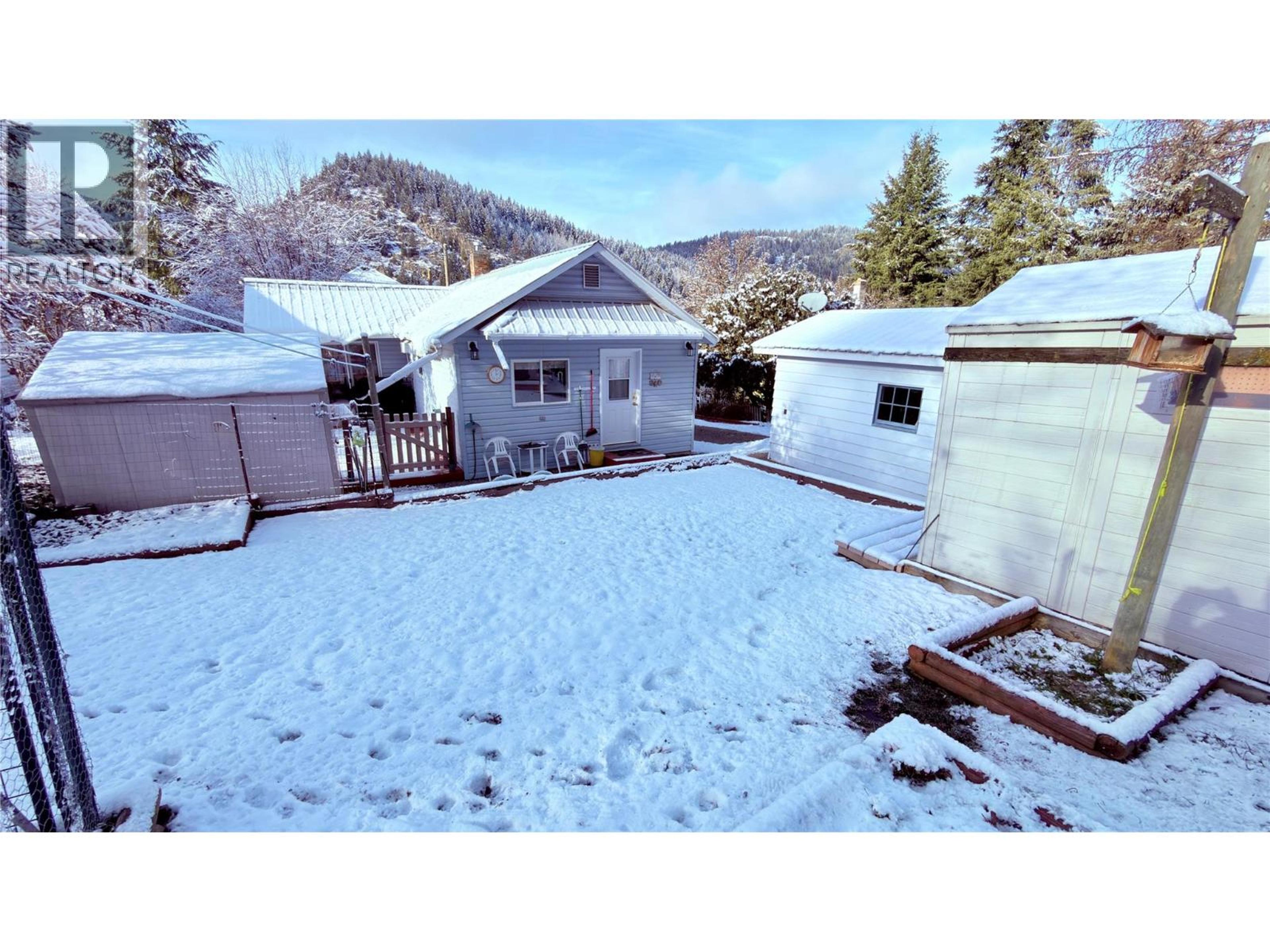 264 LONG LAKE ROAD - 10