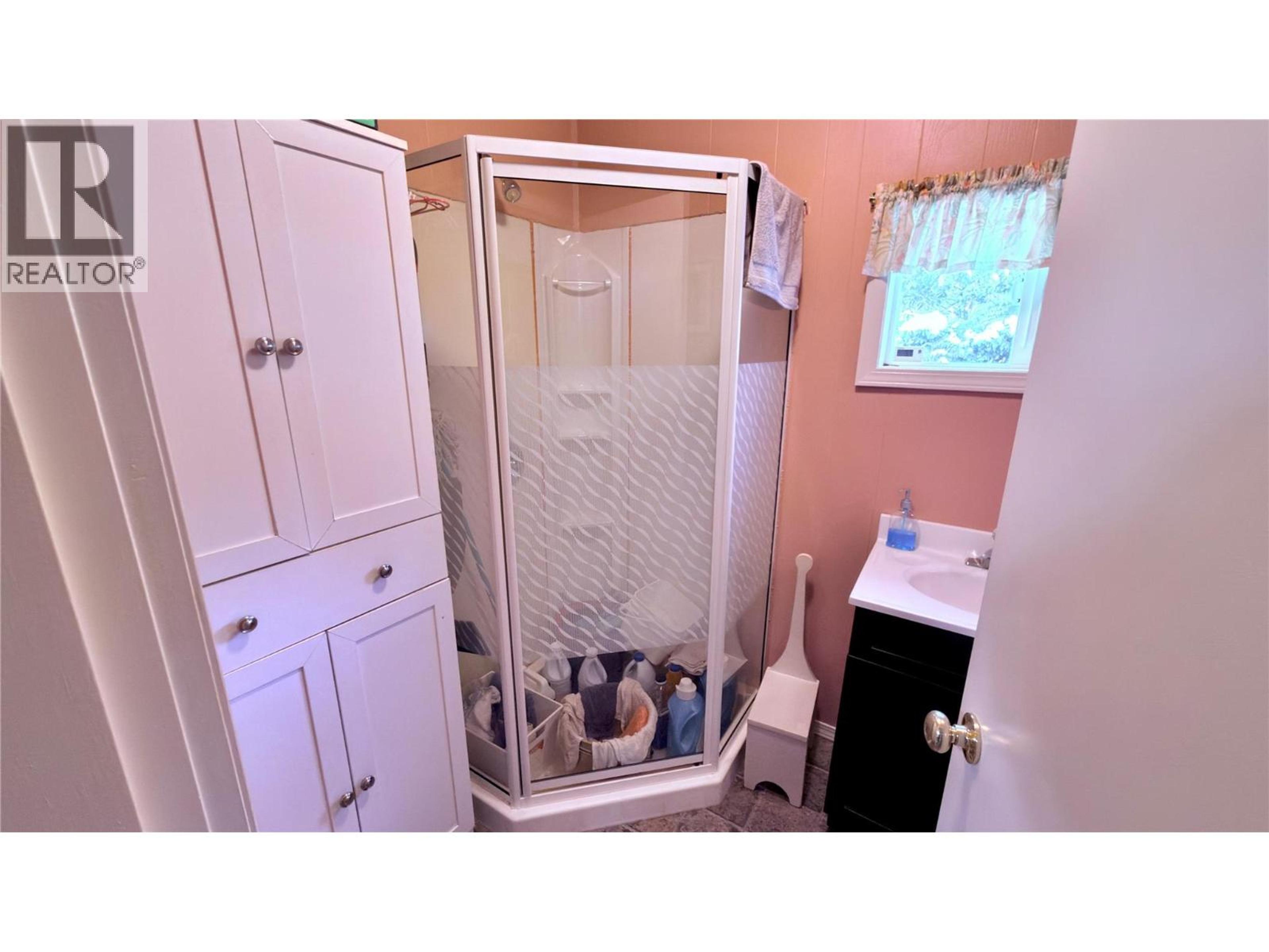 264 LONG LAKE ROAD - 28