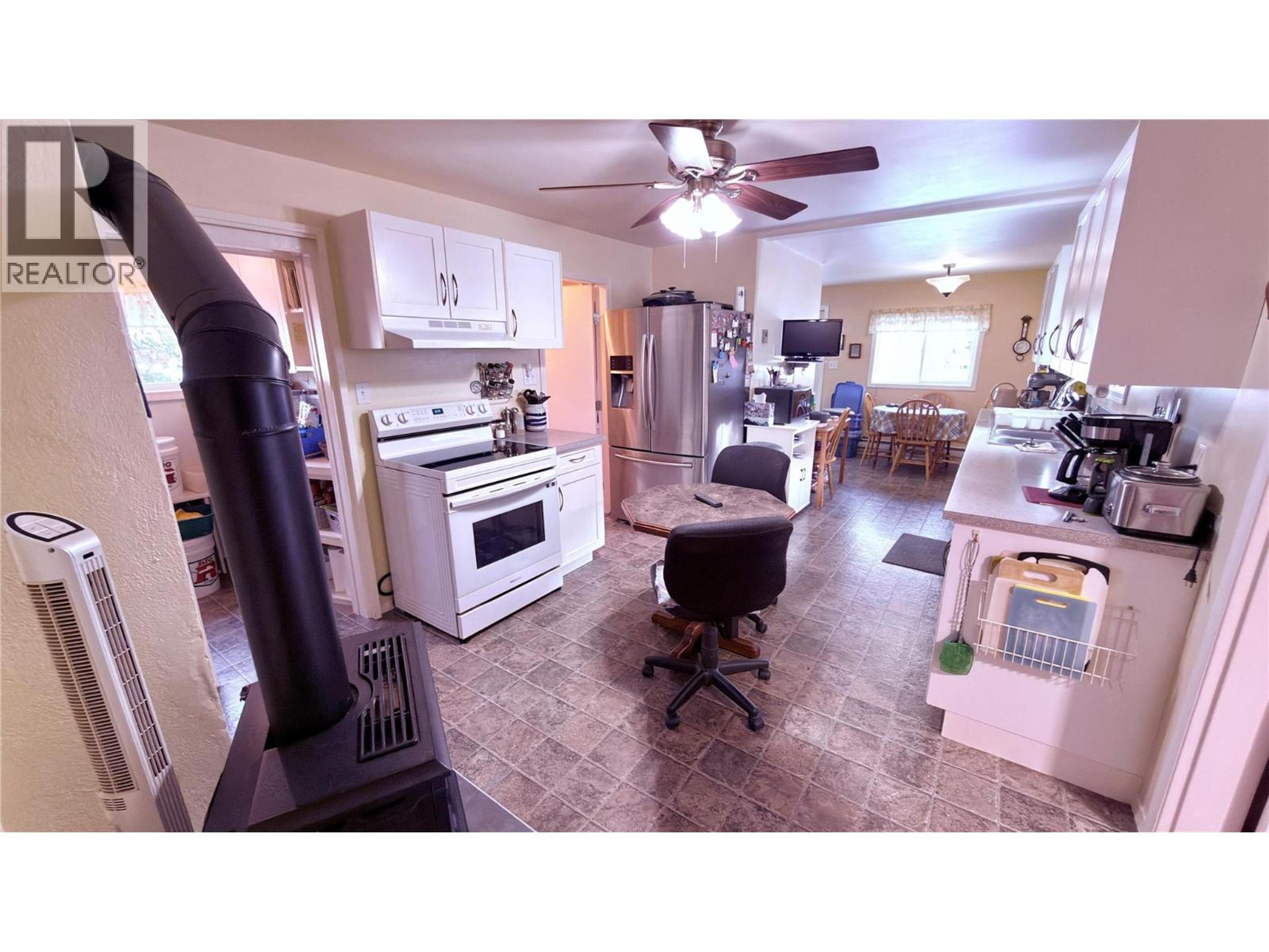 264 LONG LAKE ROAD - 21