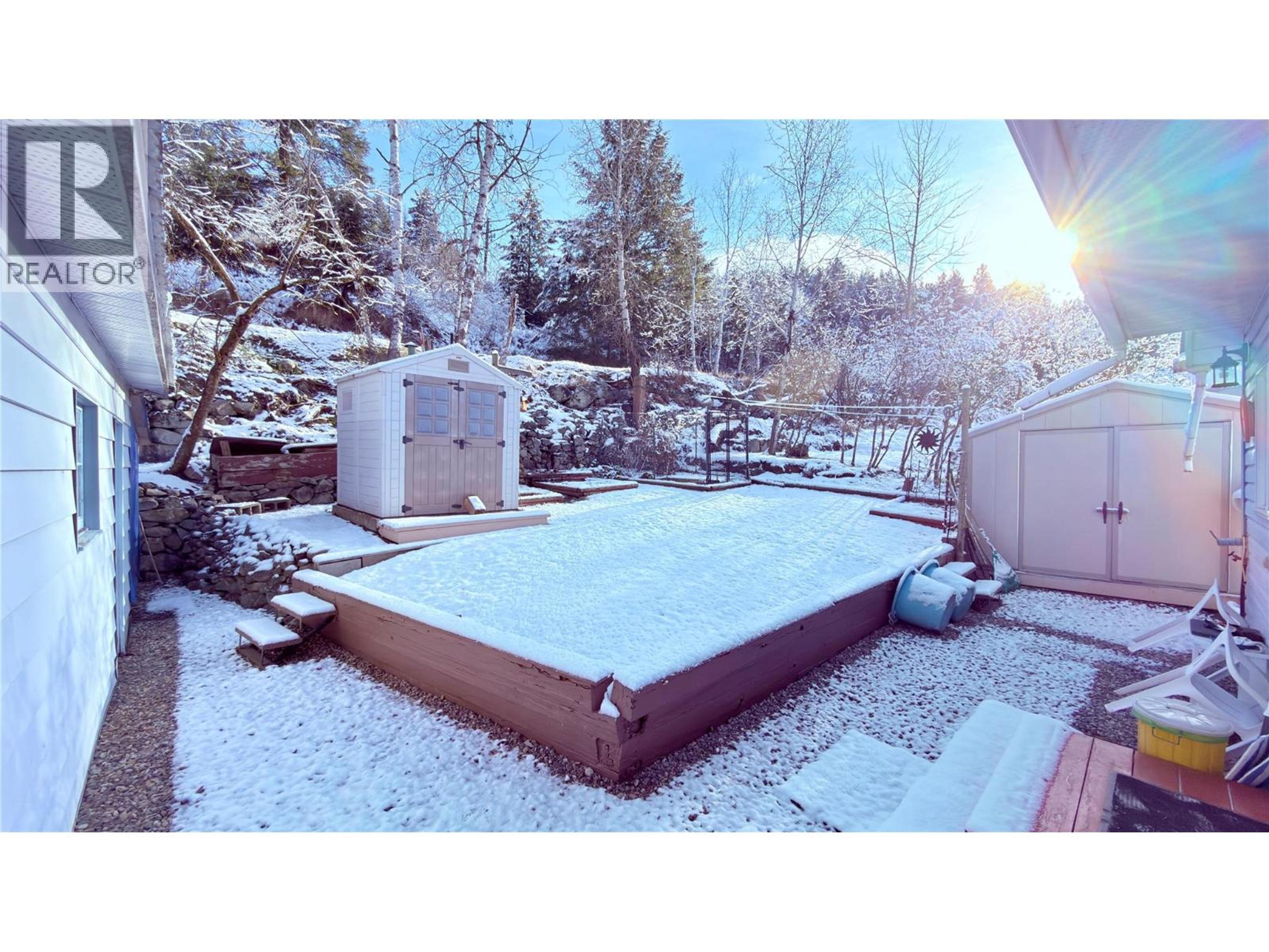 264 LONG LAKE ROAD - 8