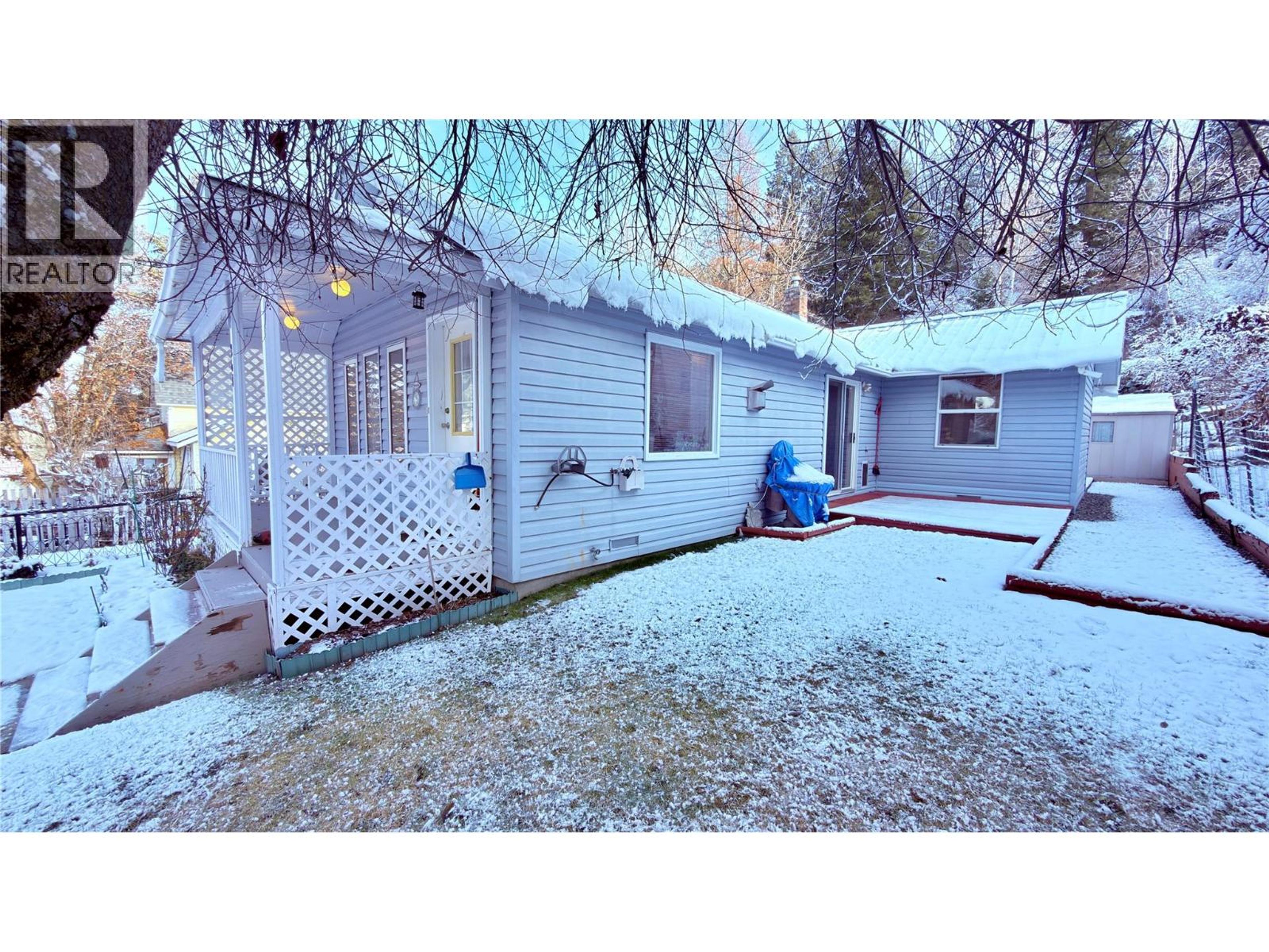 264 LONG LAKE ROAD - 5