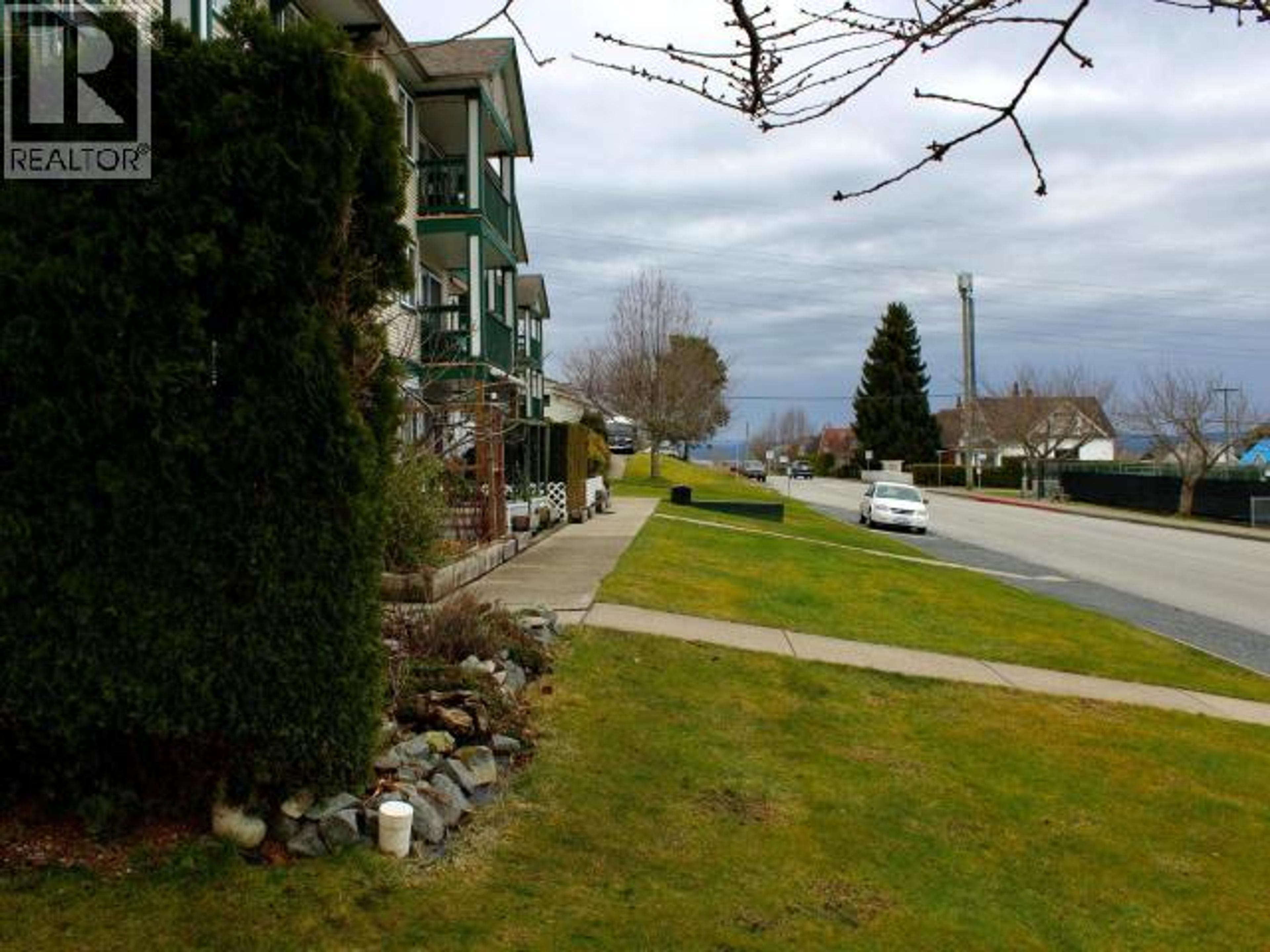 #301 5701 WILLOW AVE - 32