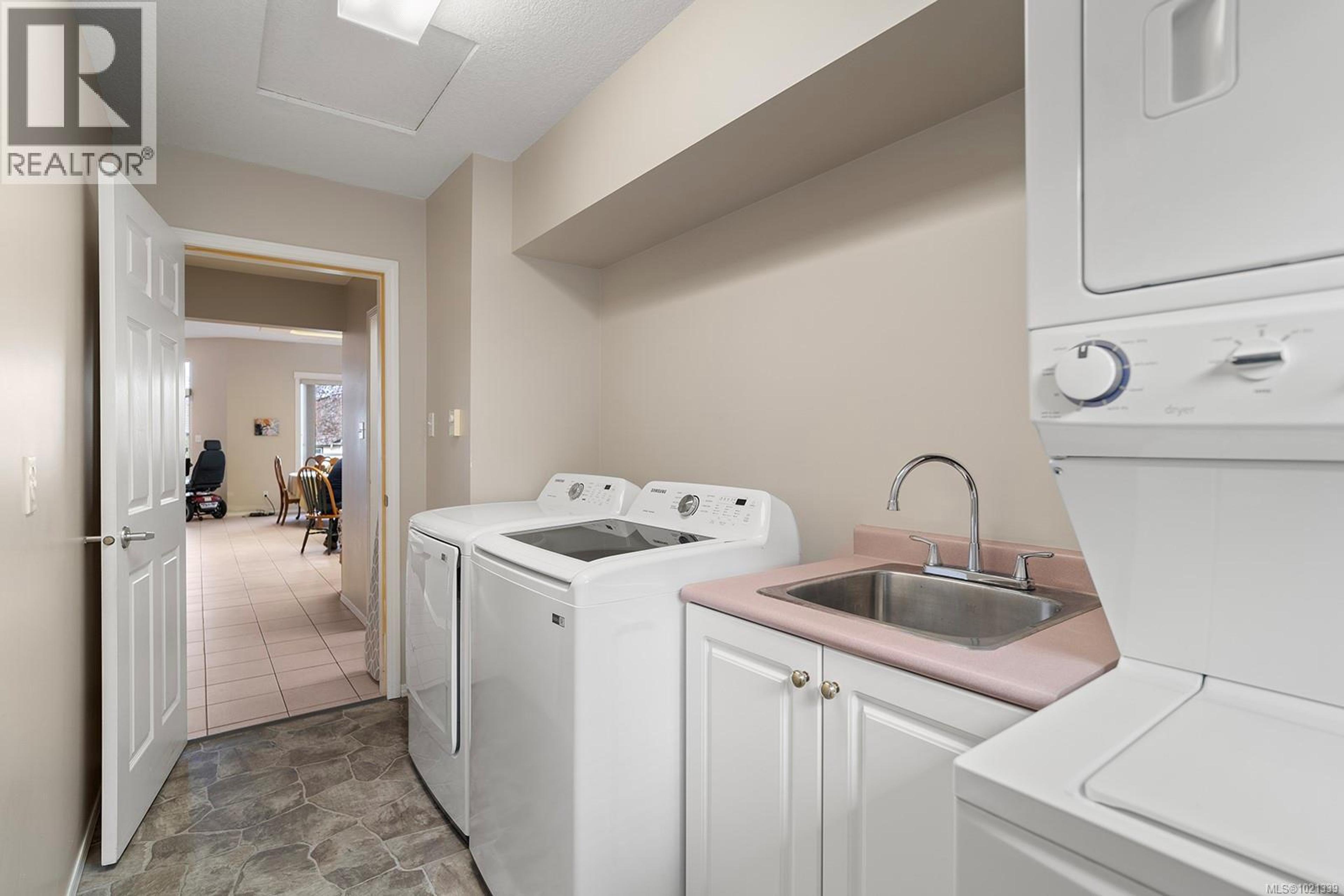 #407 264 MCVICKERS ST - 12