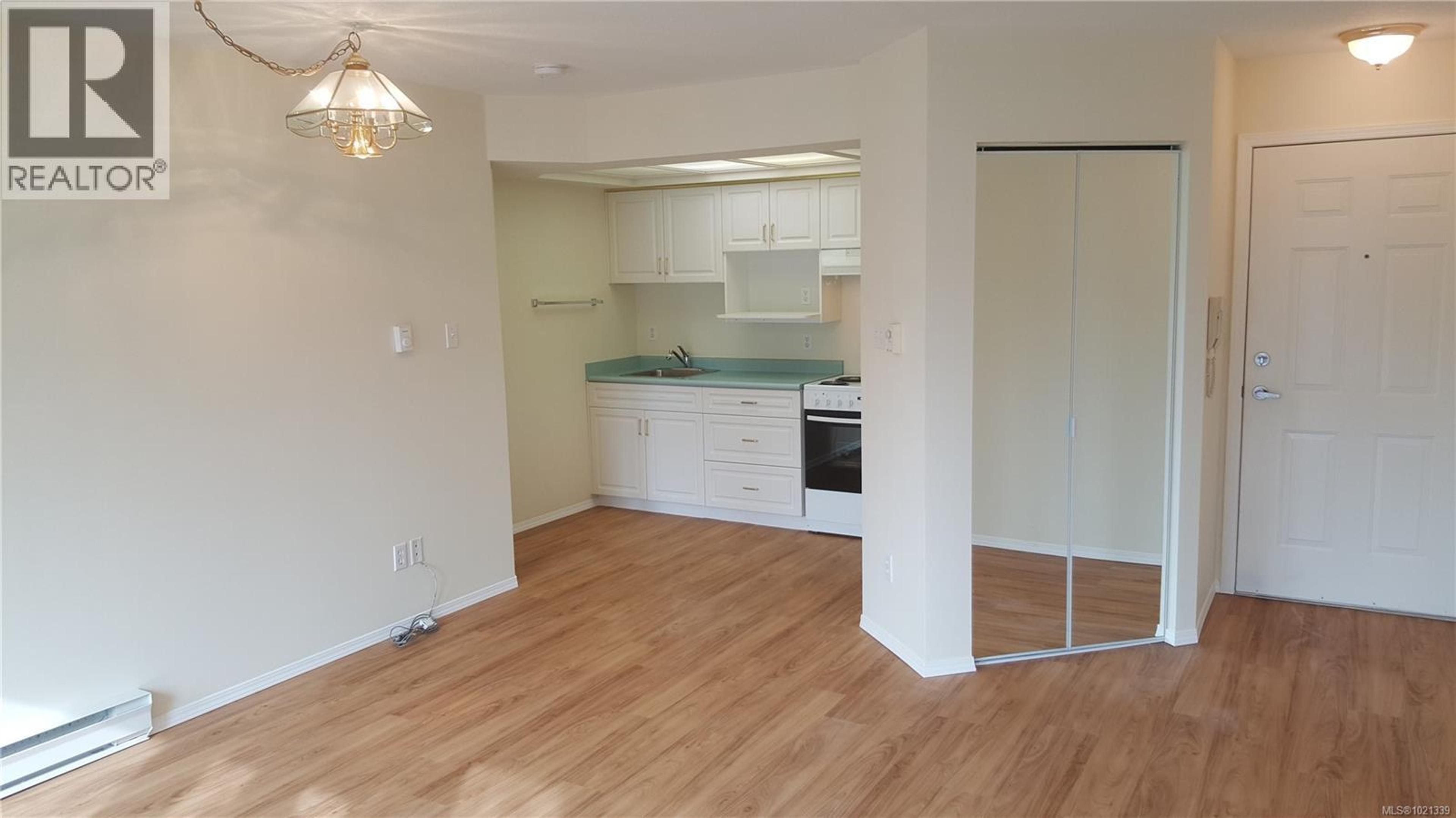 #407 264 MCVICKERS ST - 6