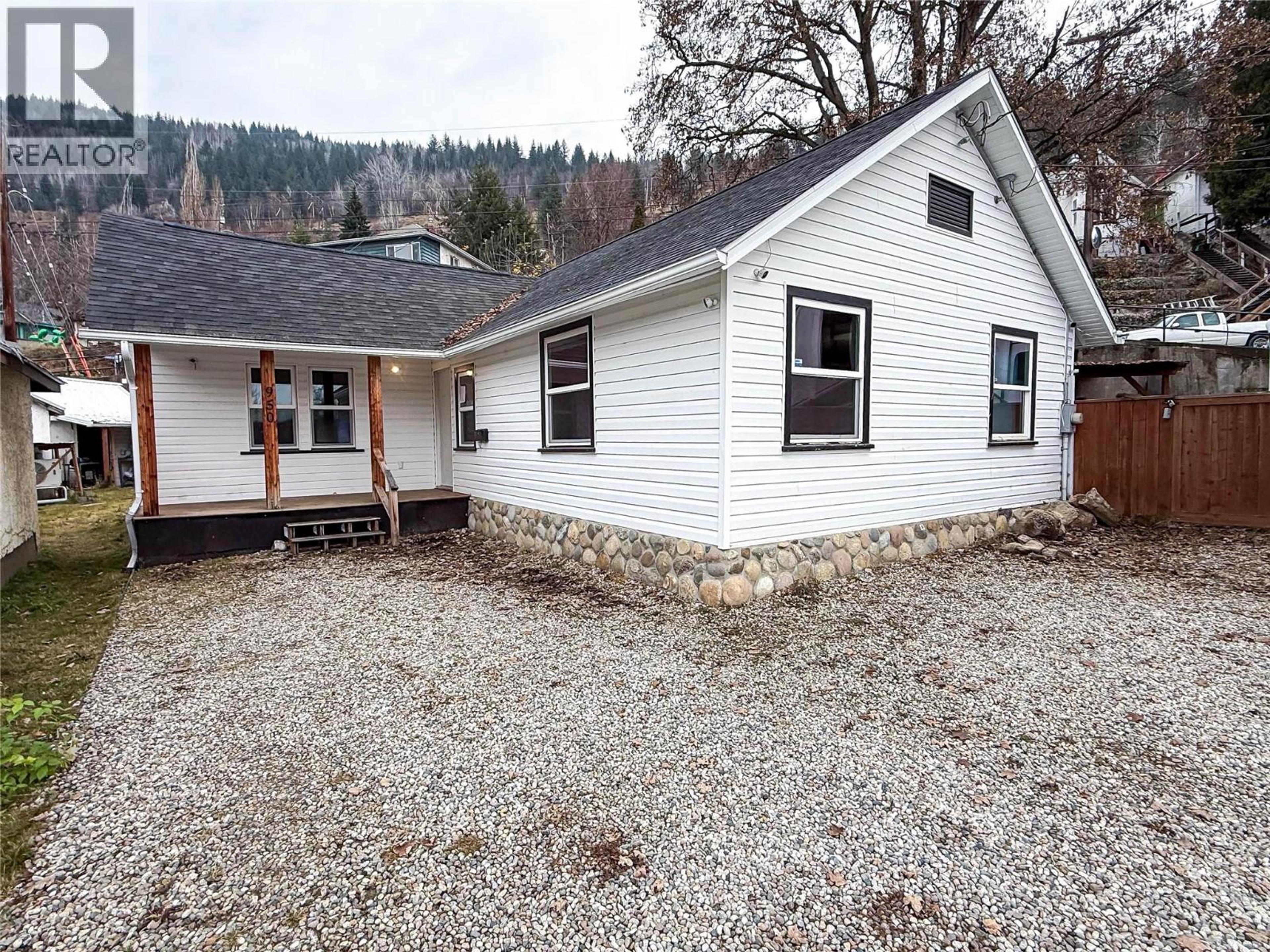 950 ASPEN STREET - 26