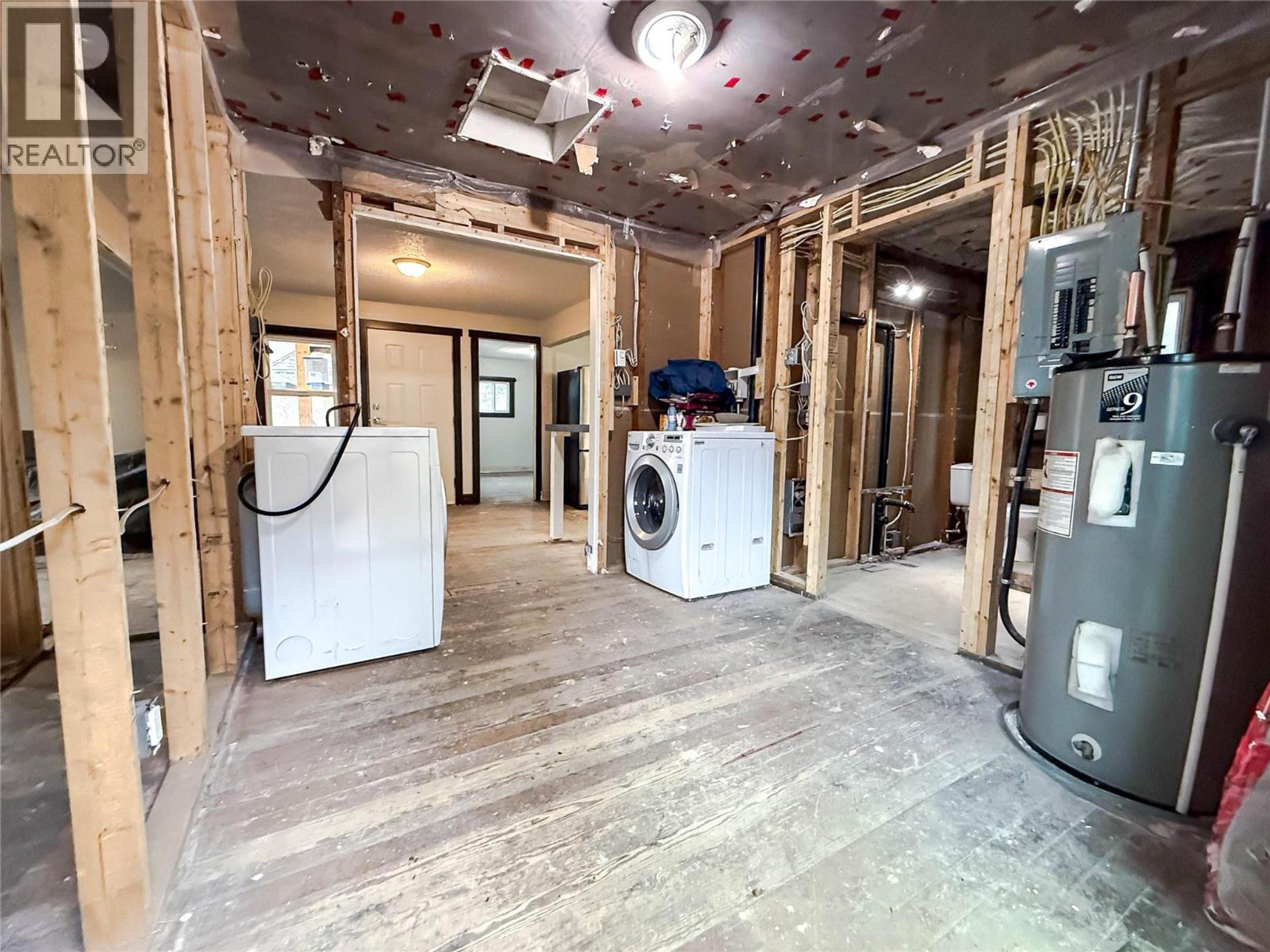 950 ASPEN STREET - 18