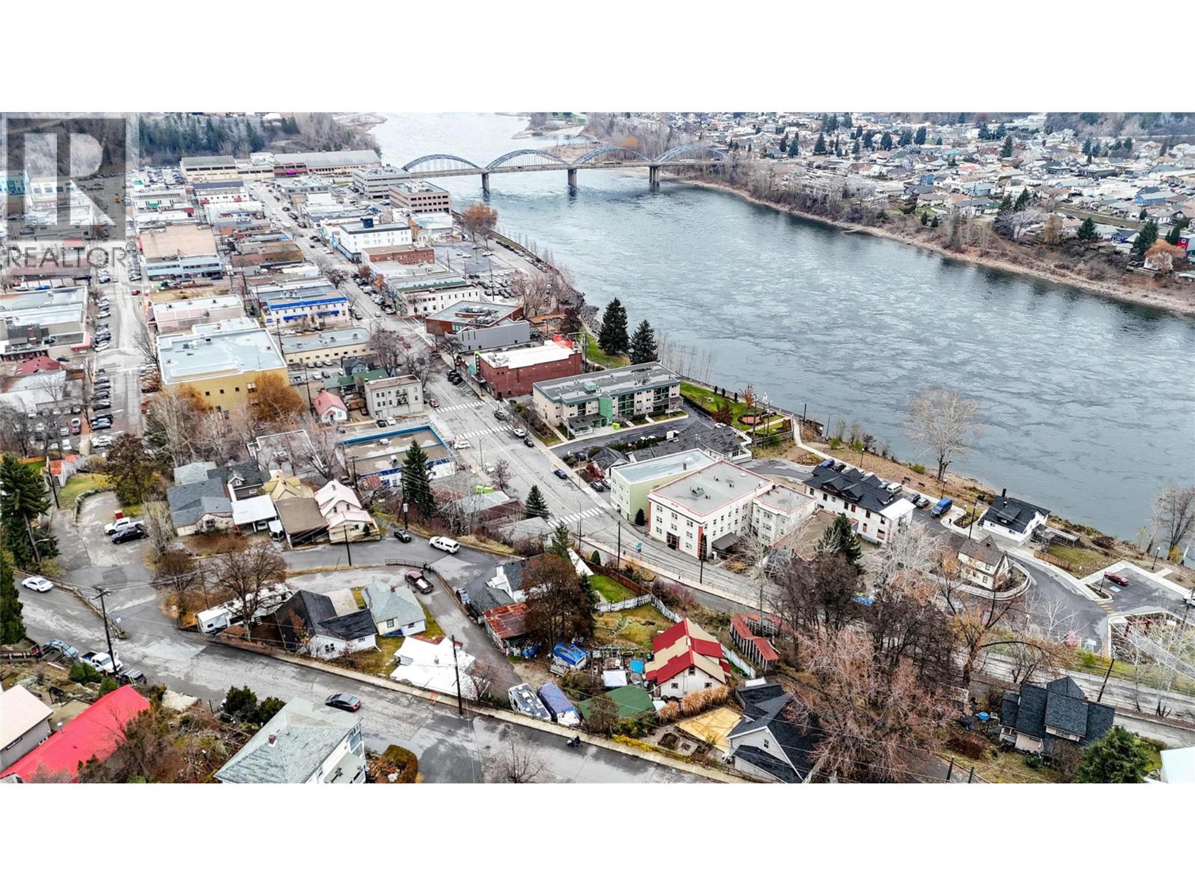 950 ASPEN STREET - 28