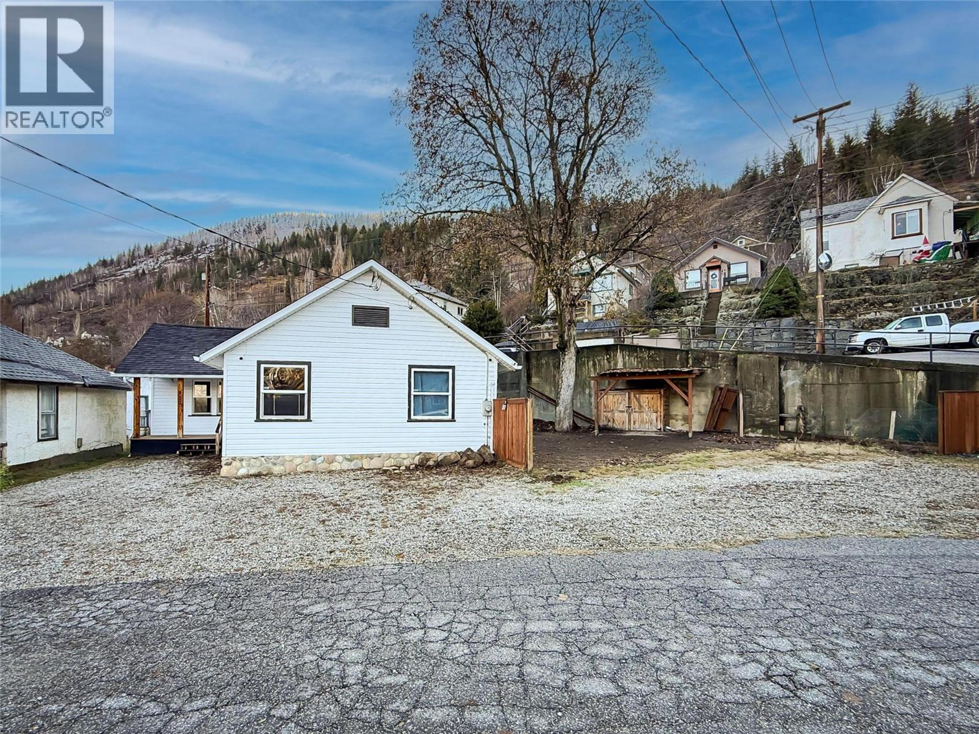 950 ASPEN STREET - Image 2