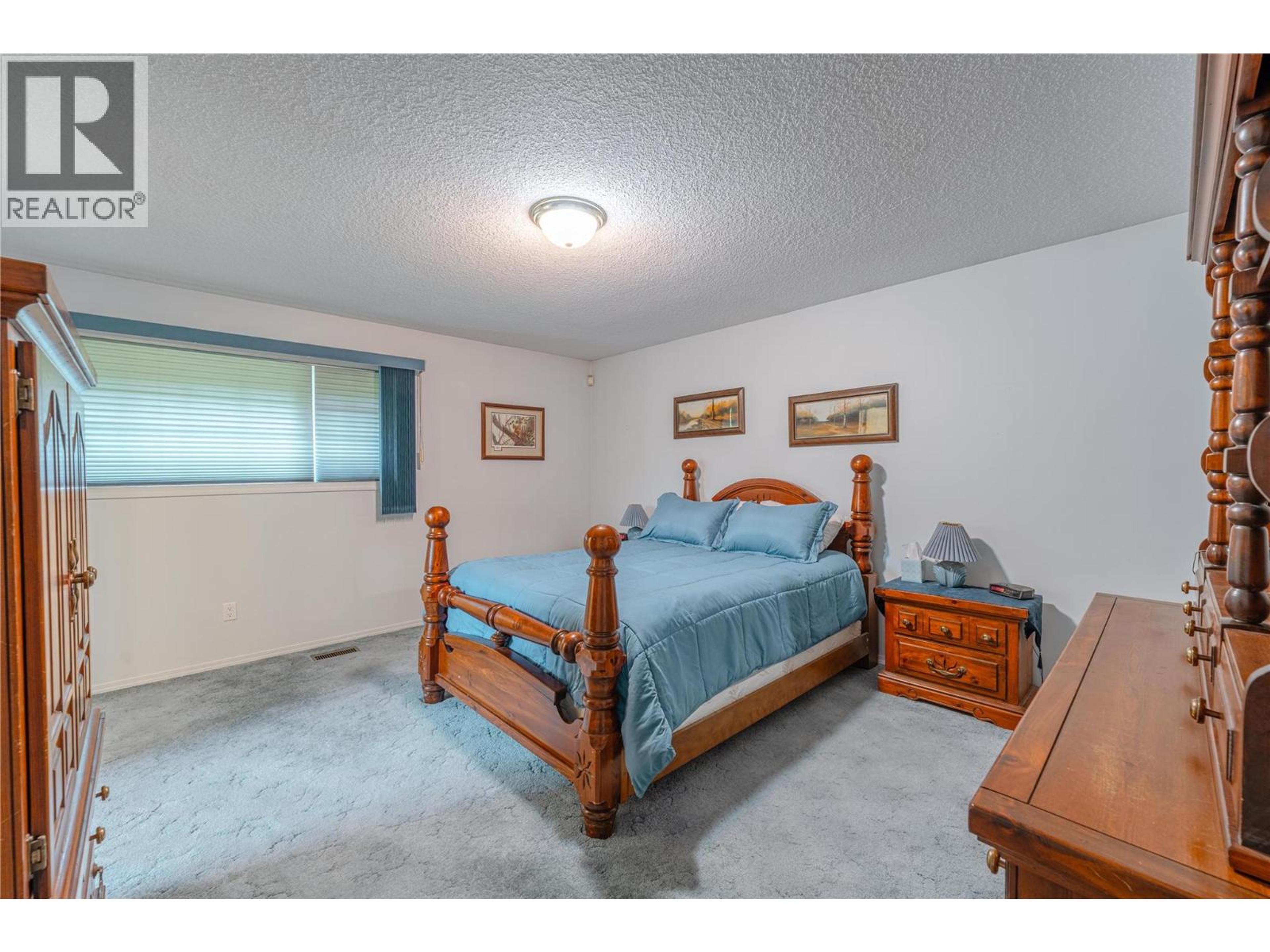 139 TRACK STREET STREET E - 44