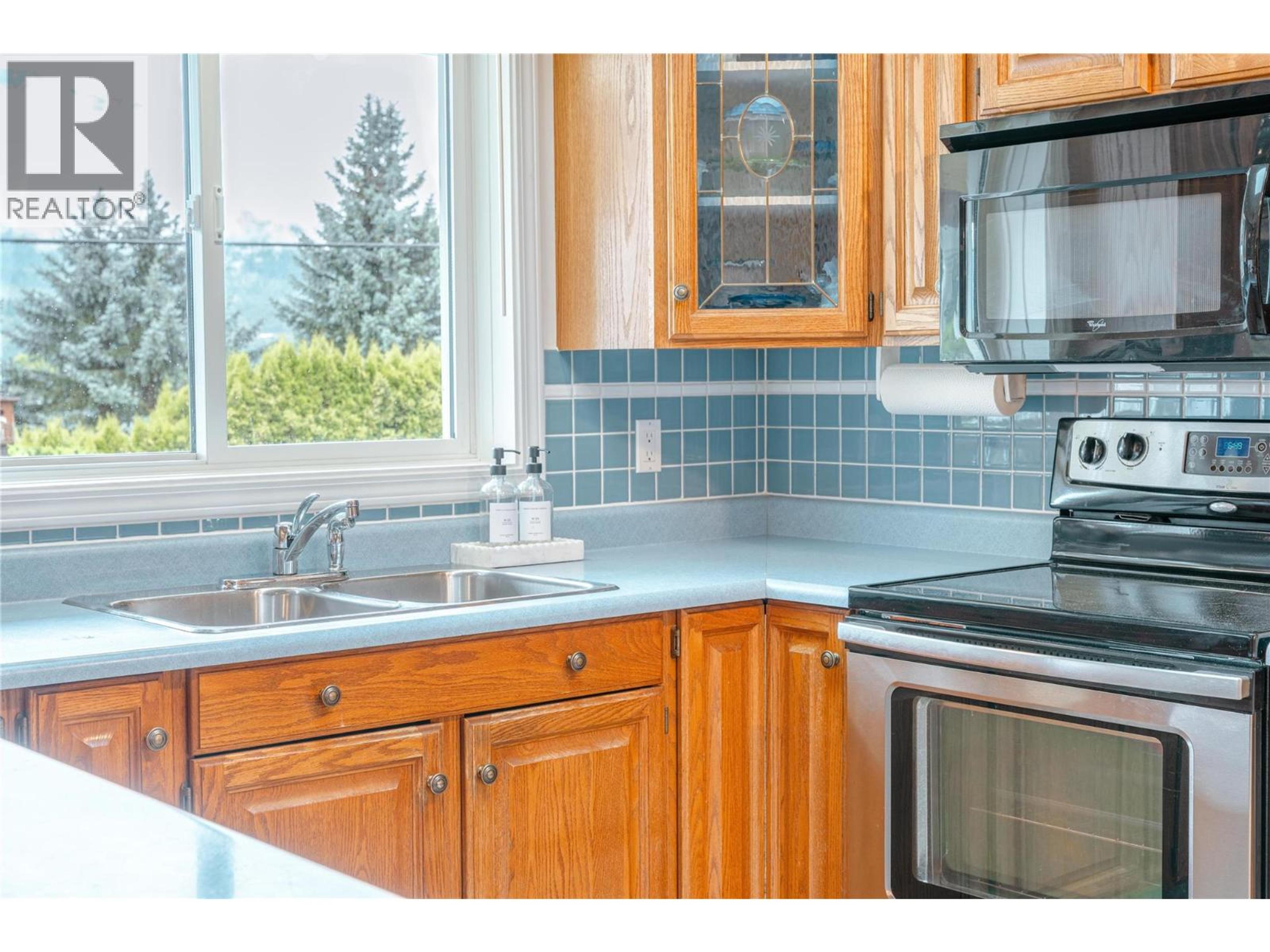 139 TRACK STREET STREET E - 40