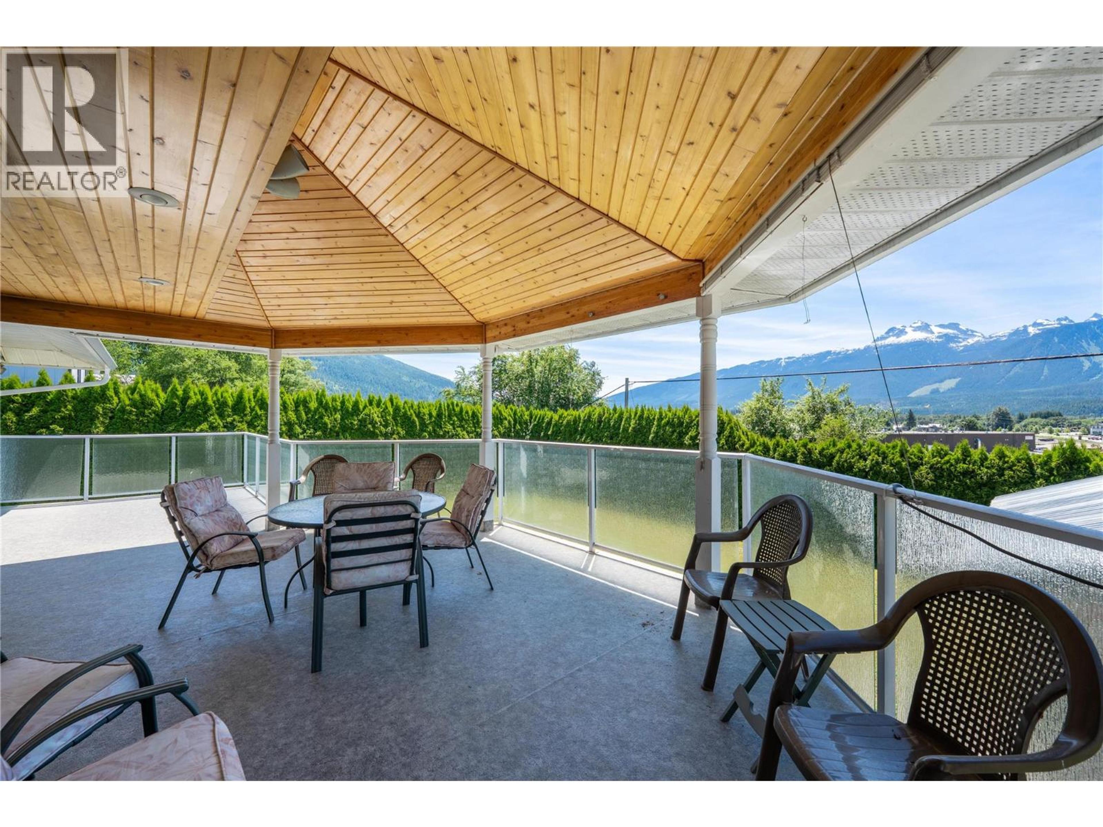 139 TRACK STREET STREET E - 24