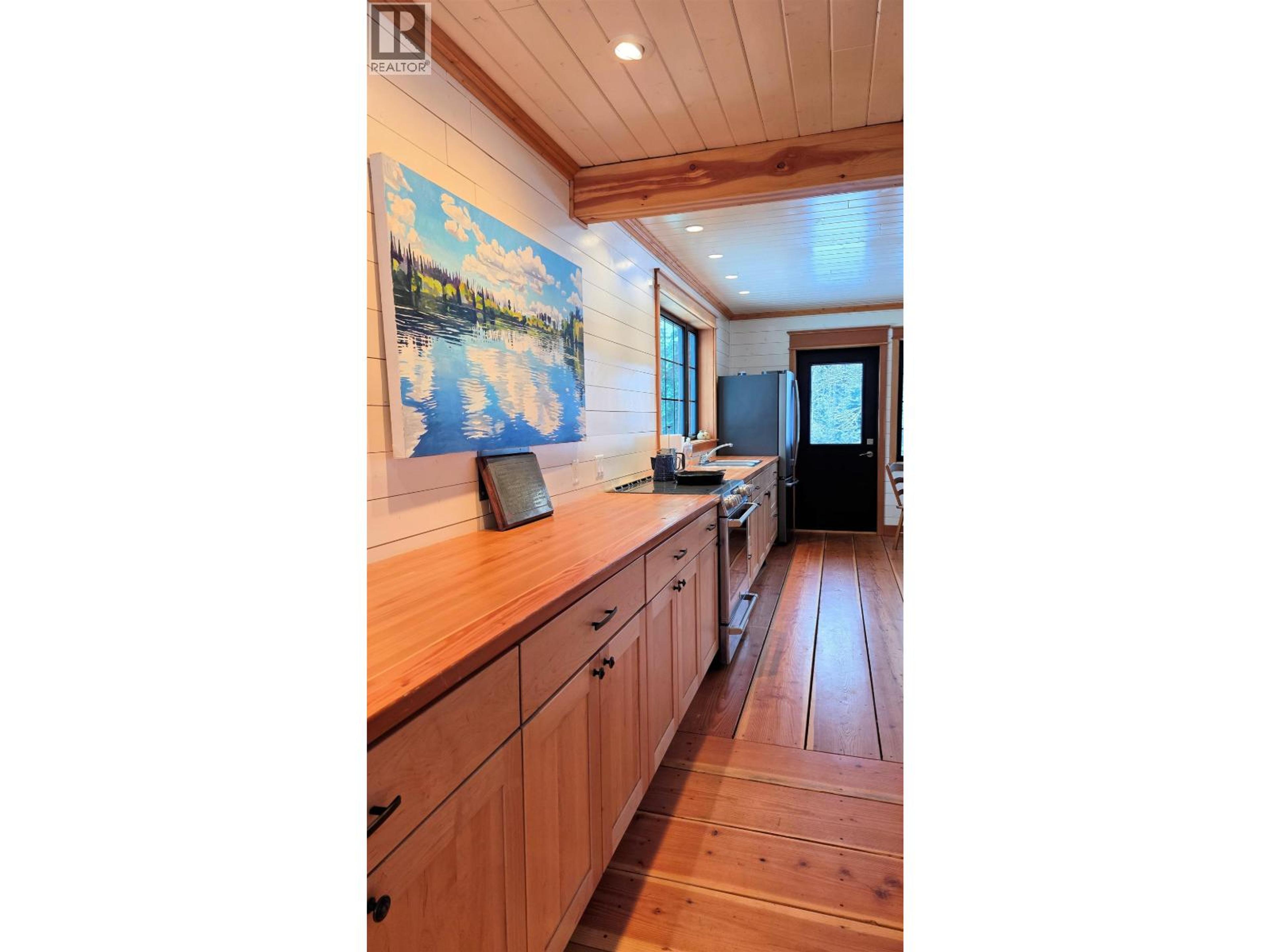 30 SEVENTEEN MILE ROAD - 9