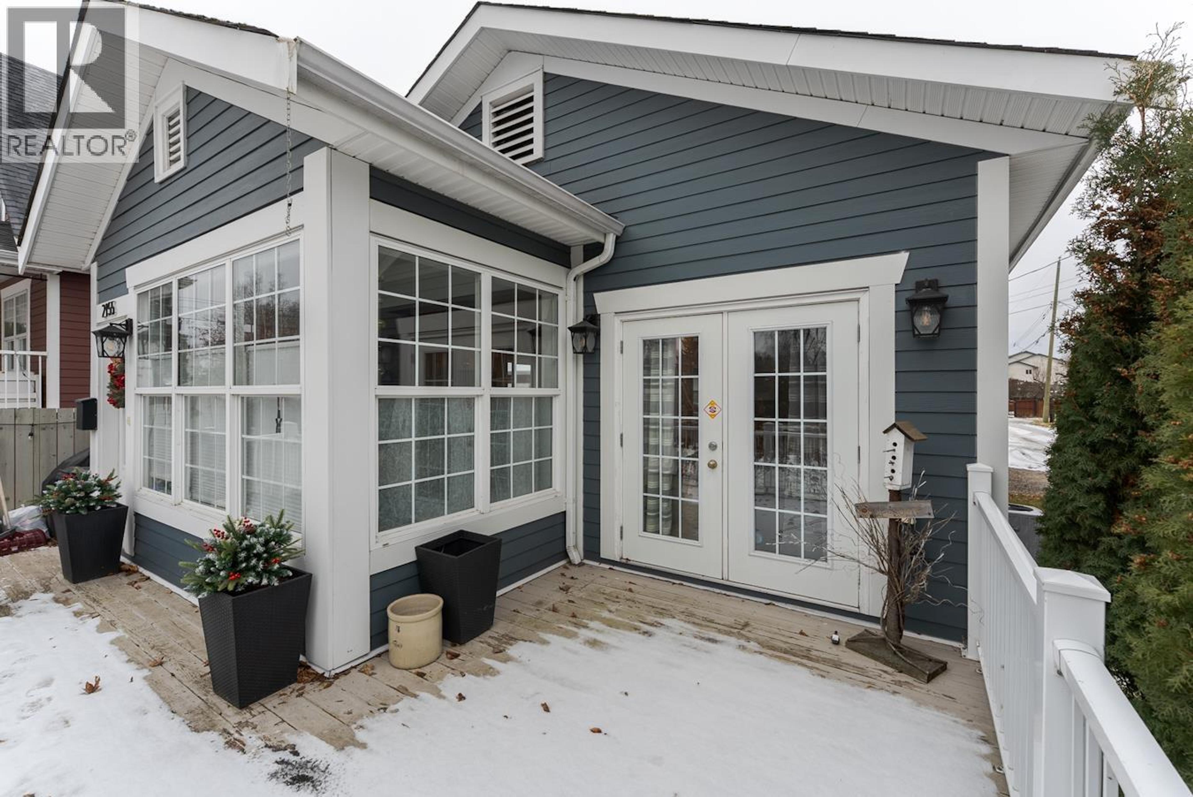 2155 8TH AVENUE - Image 3