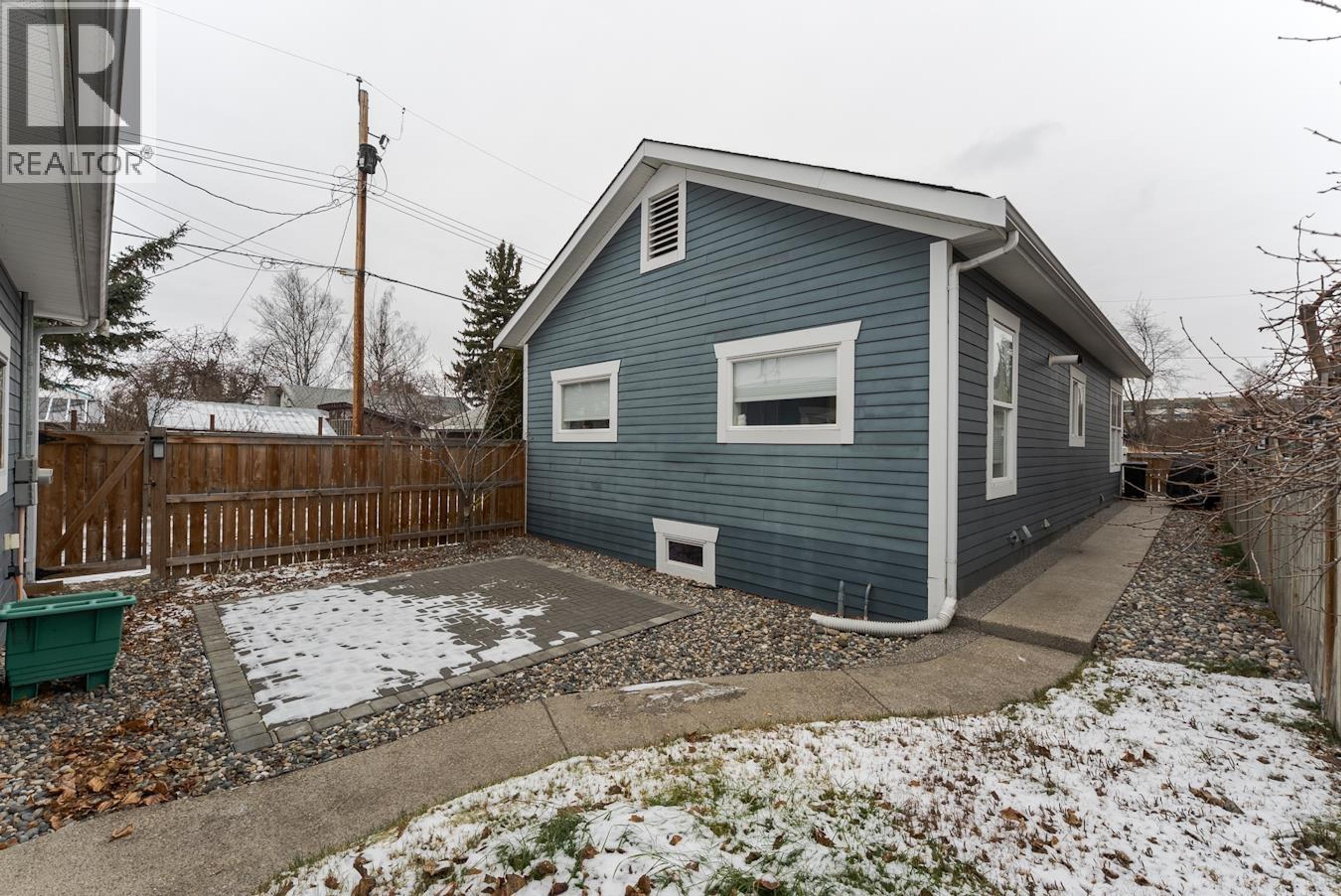 2155 8TH AVENUE - 30