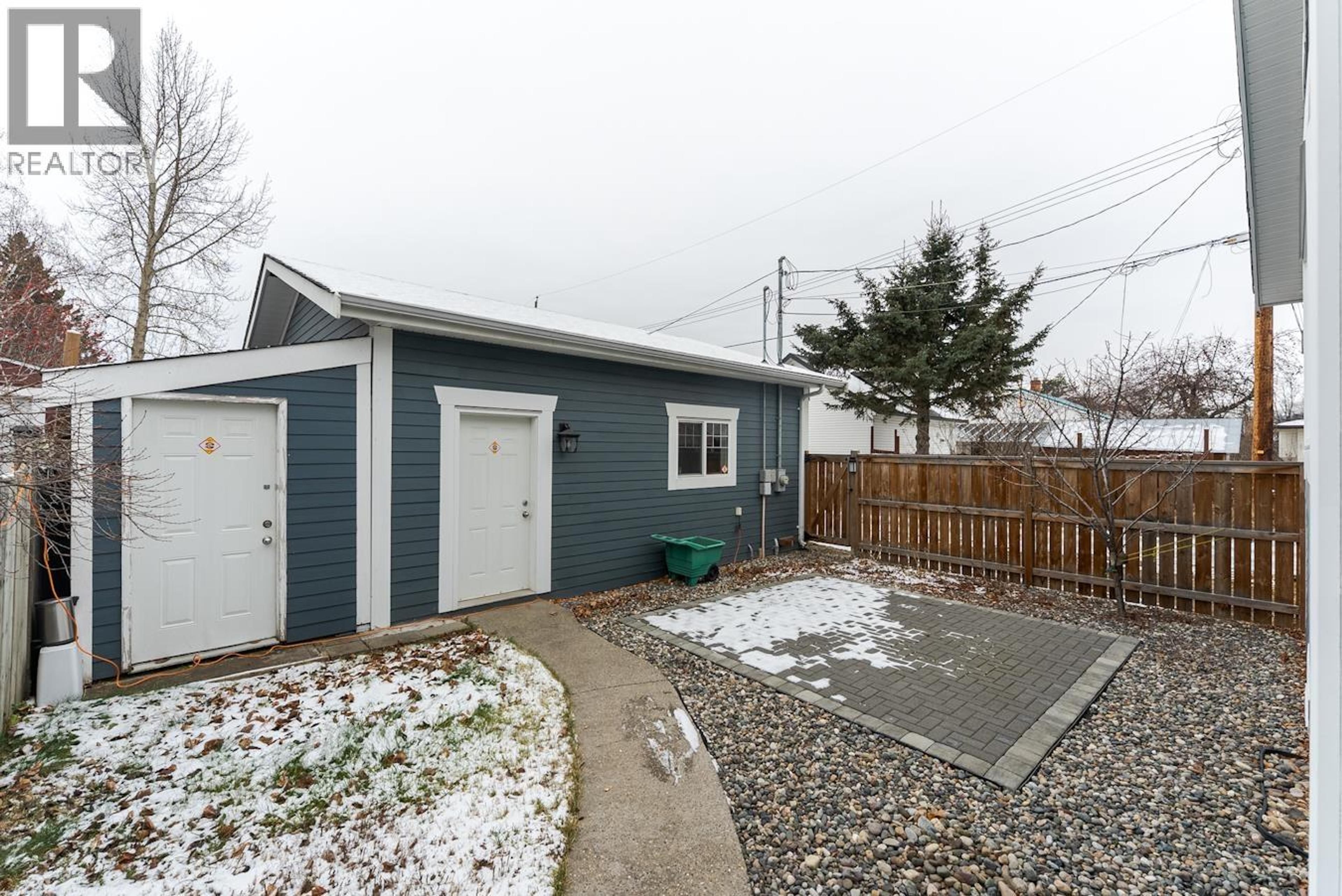 2155 8TH AVENUE - 28