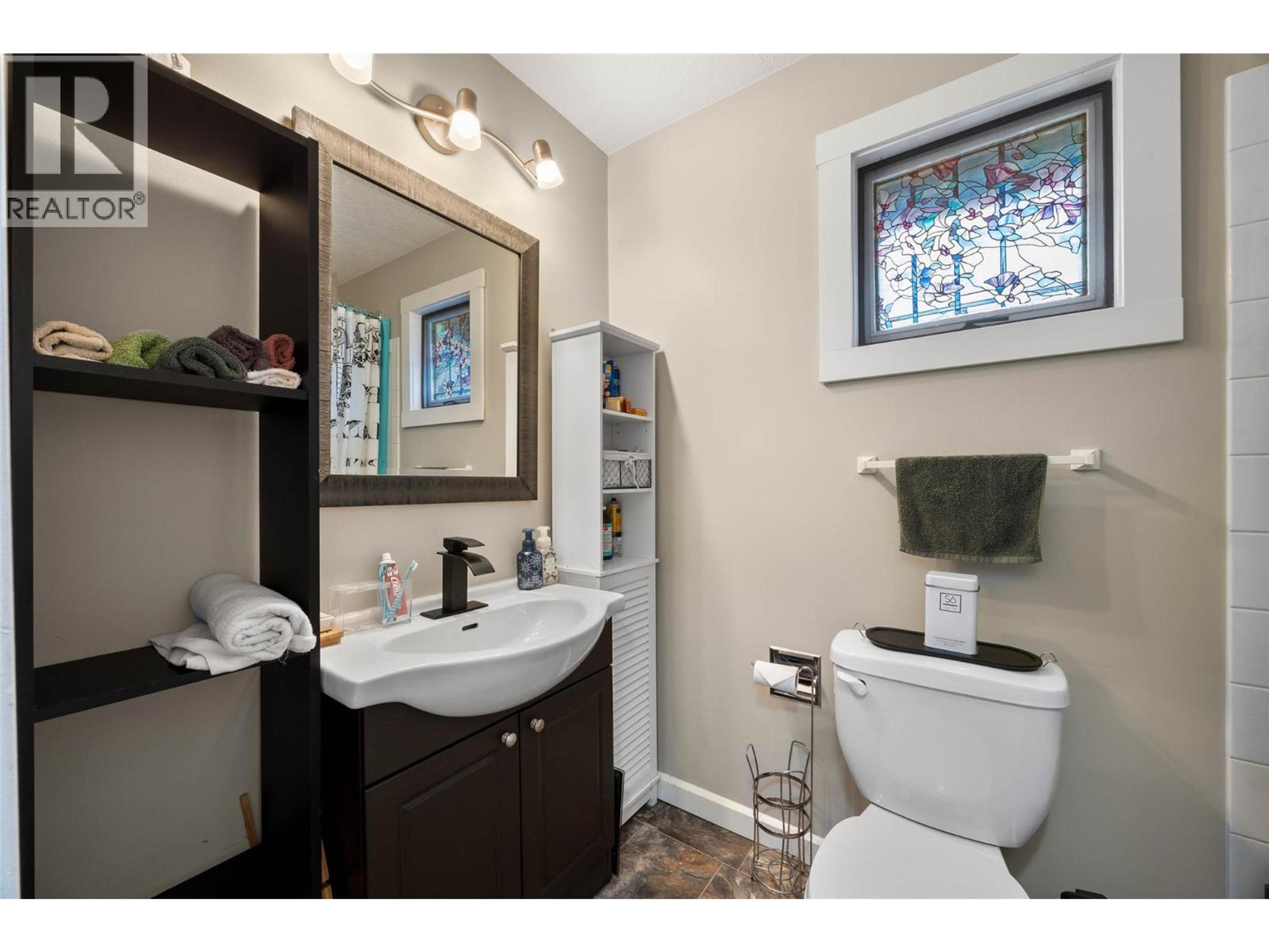 1026 HILLSIDE AVENUE - 10