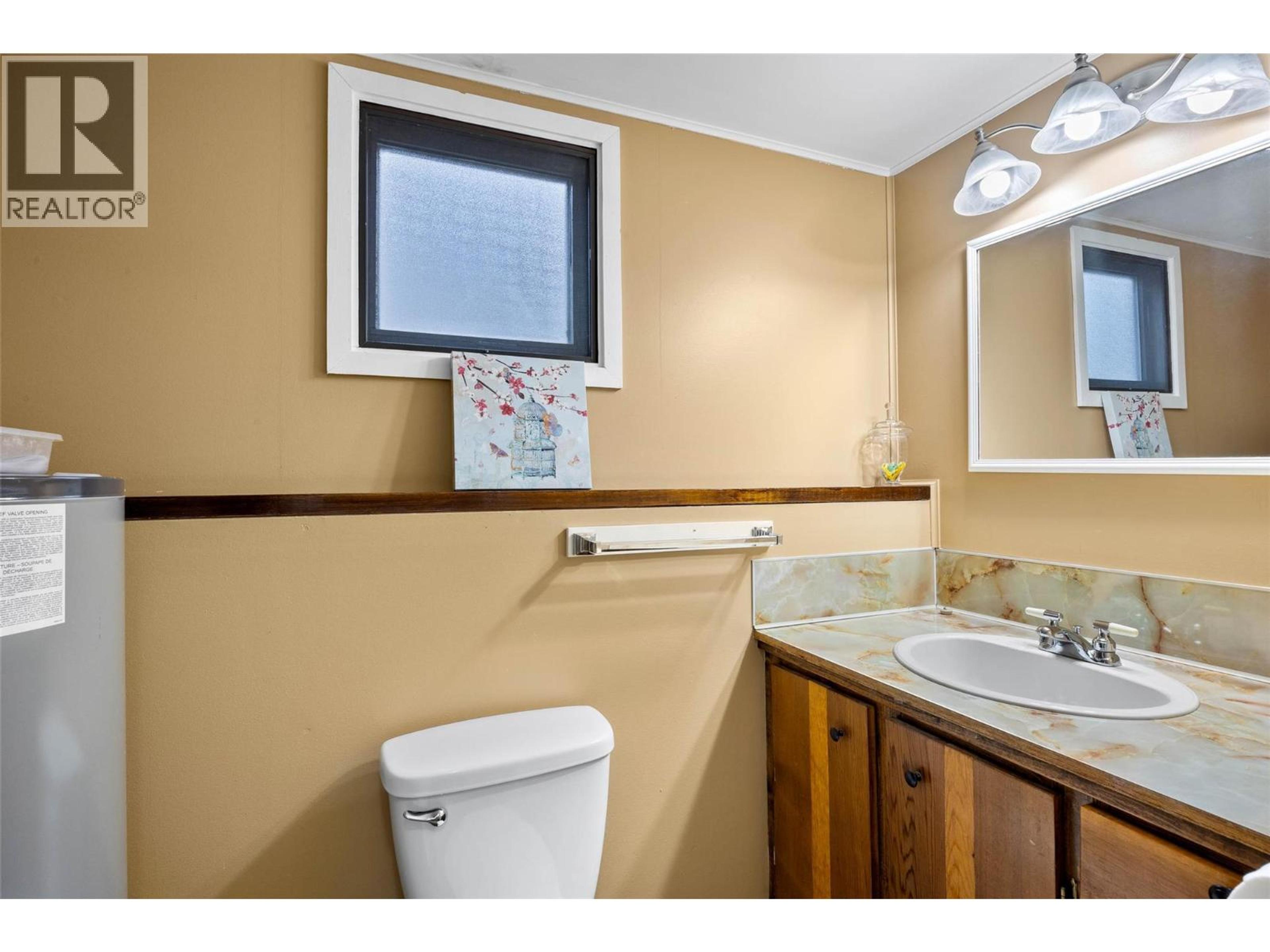 1026 HILLSIDE AVENUE - 13