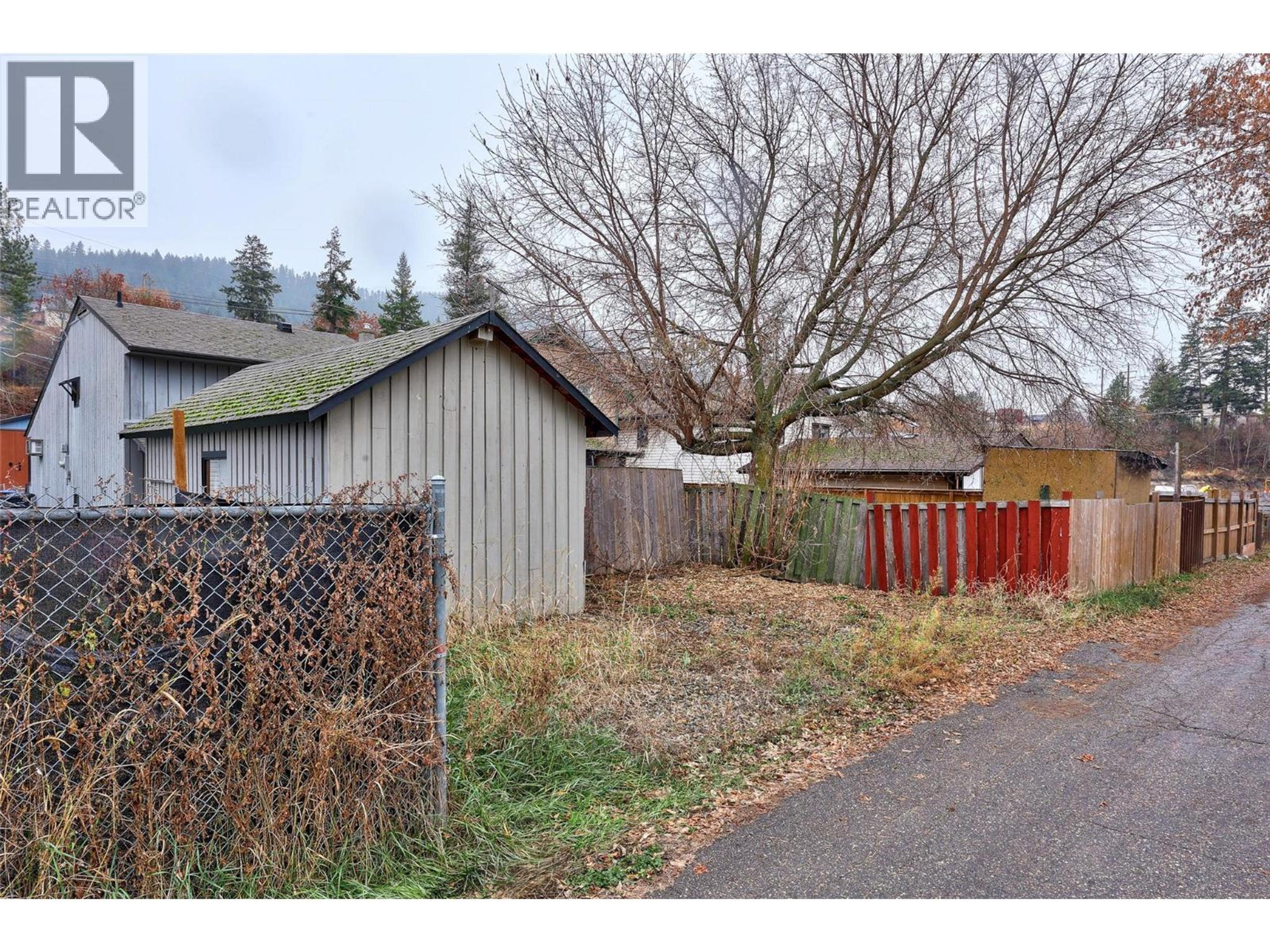 1026 HILLSIDE AVENUE - 19