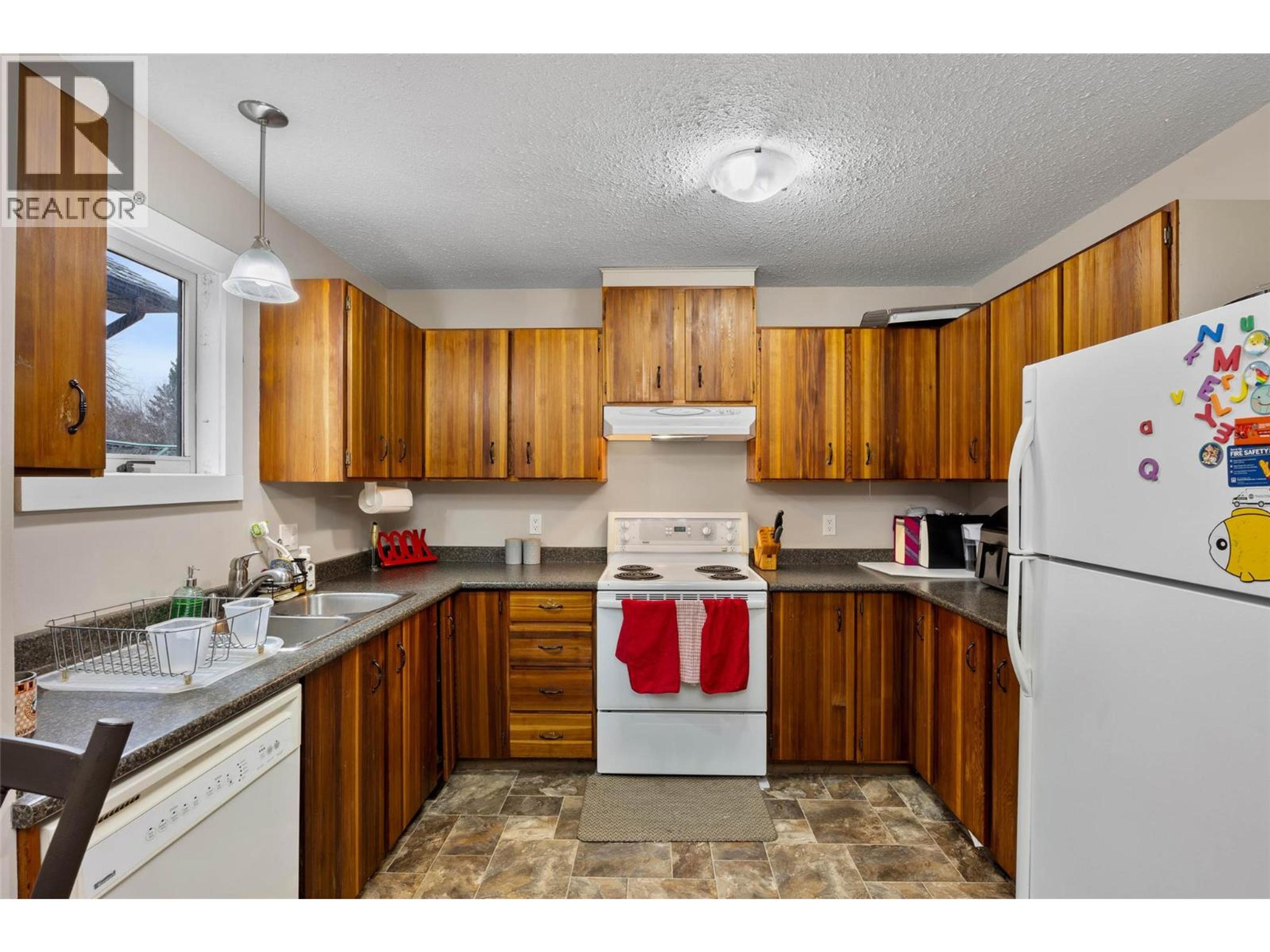 1026 HILLSIDE AVENUE - 6