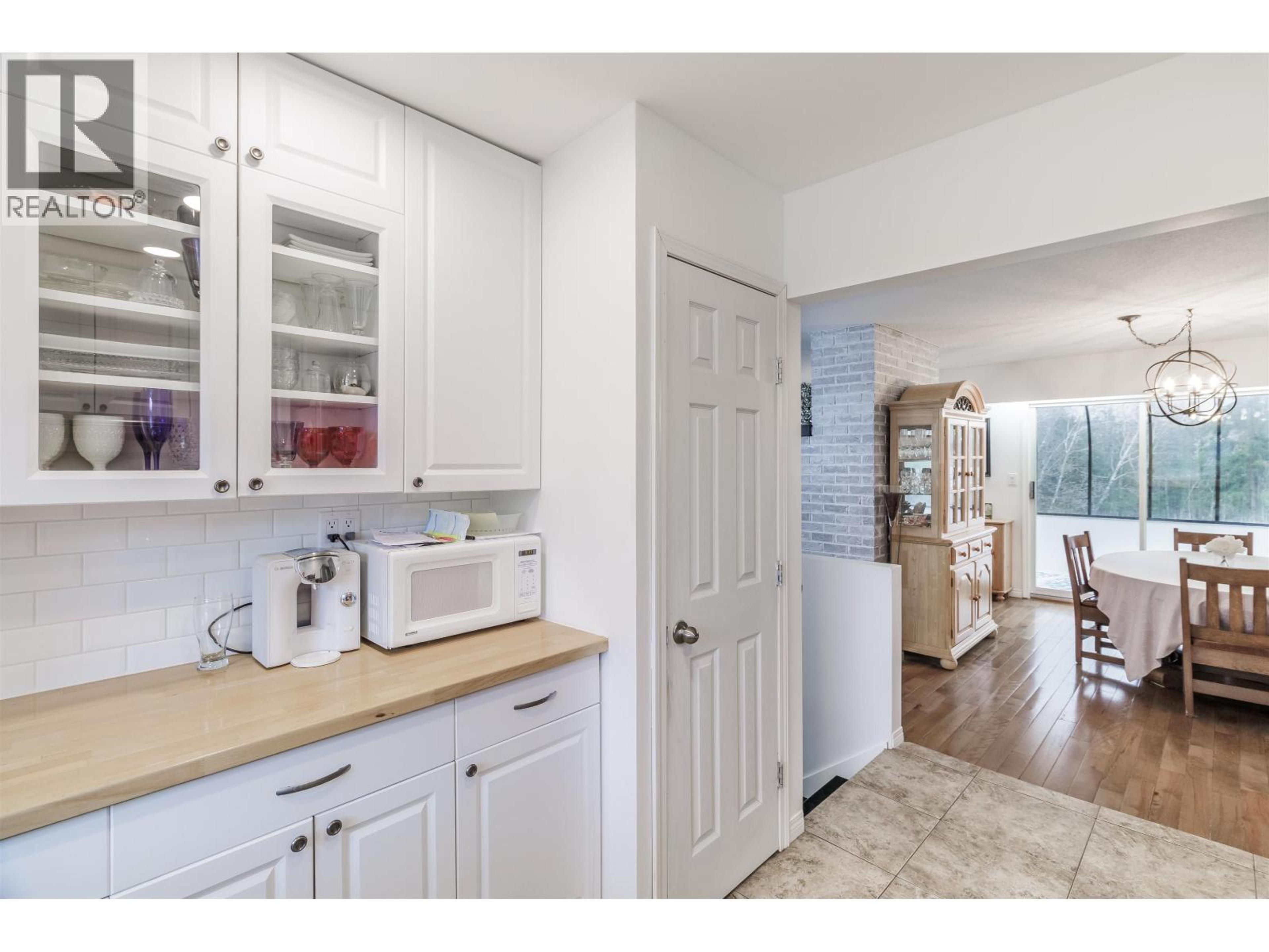 4715 PARKER COURT - 12