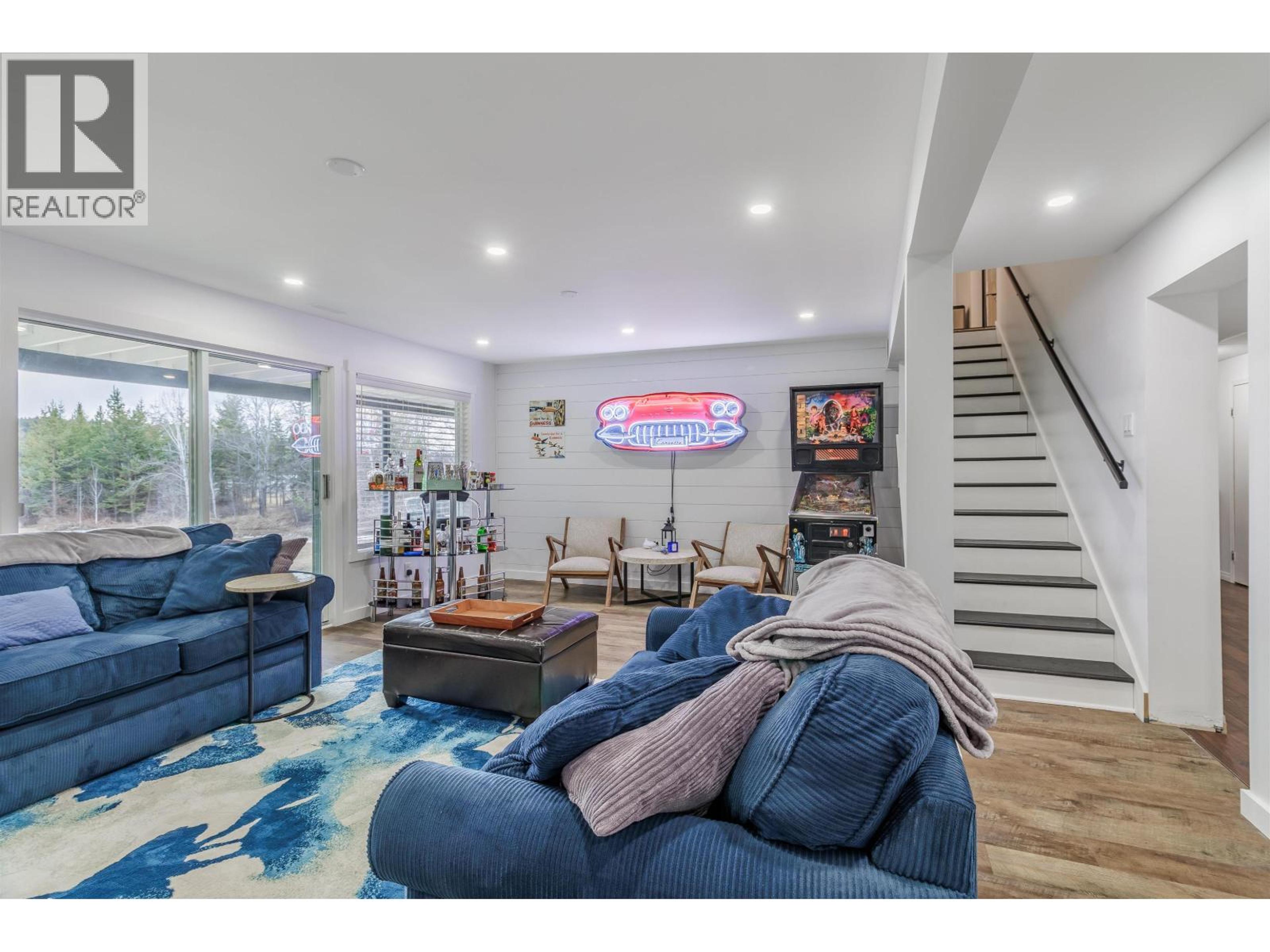 4715 PARKER COURT - 19