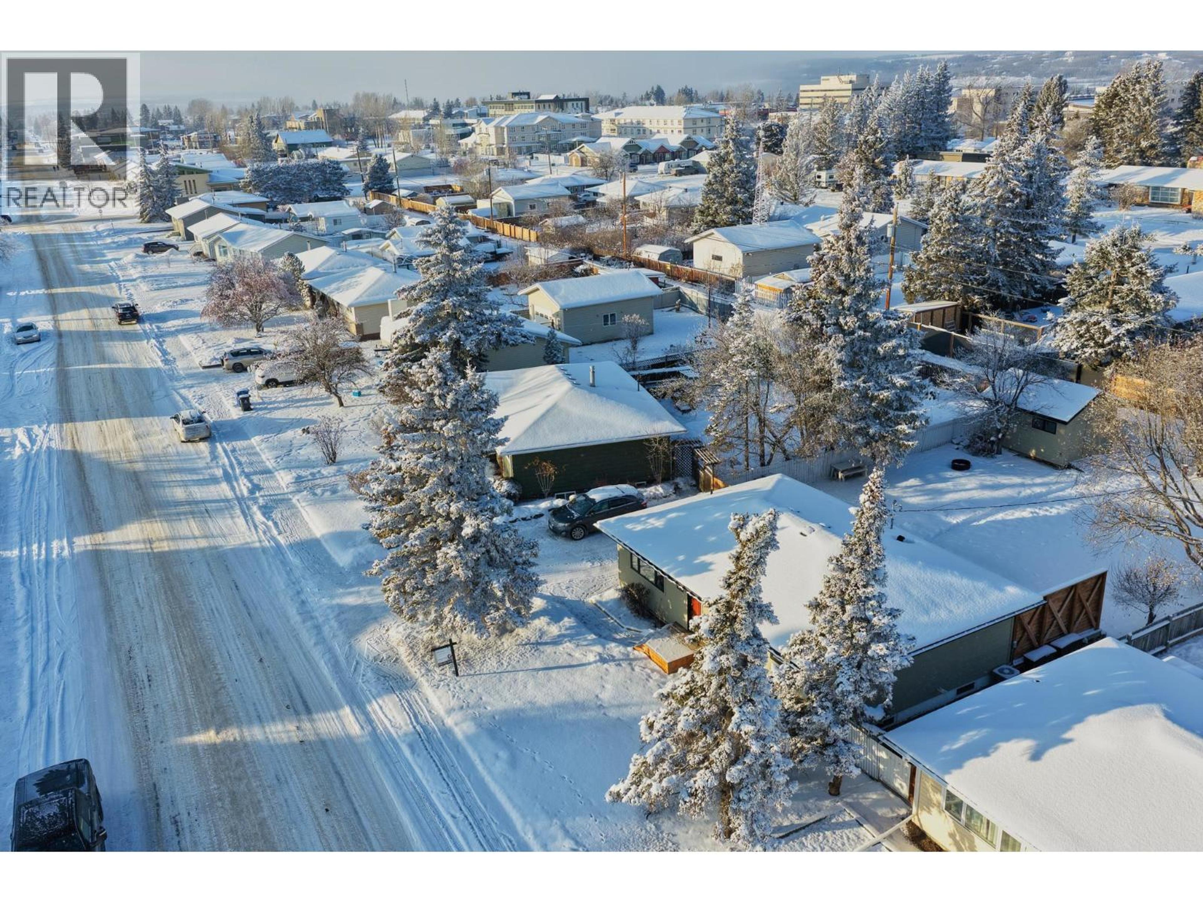 9612 105 AVENUE - 22