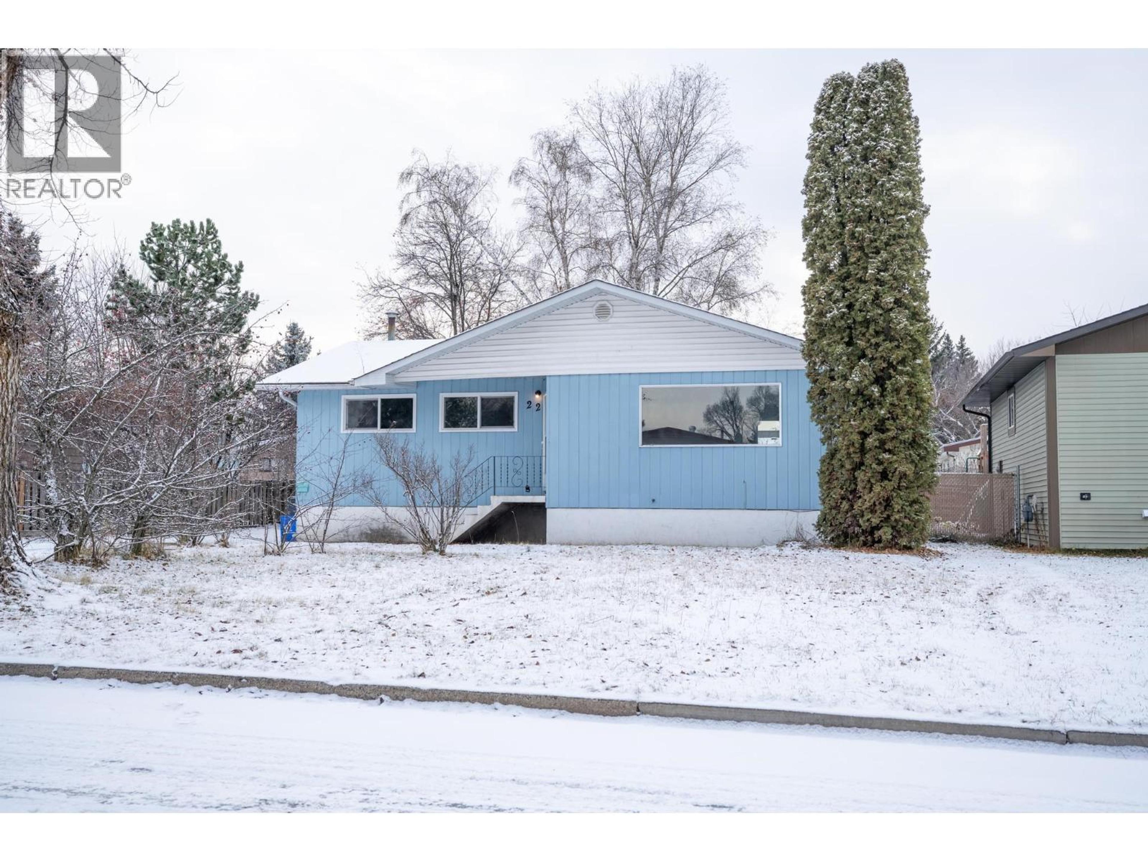 225 LAUREL CRESCENT - Image 2