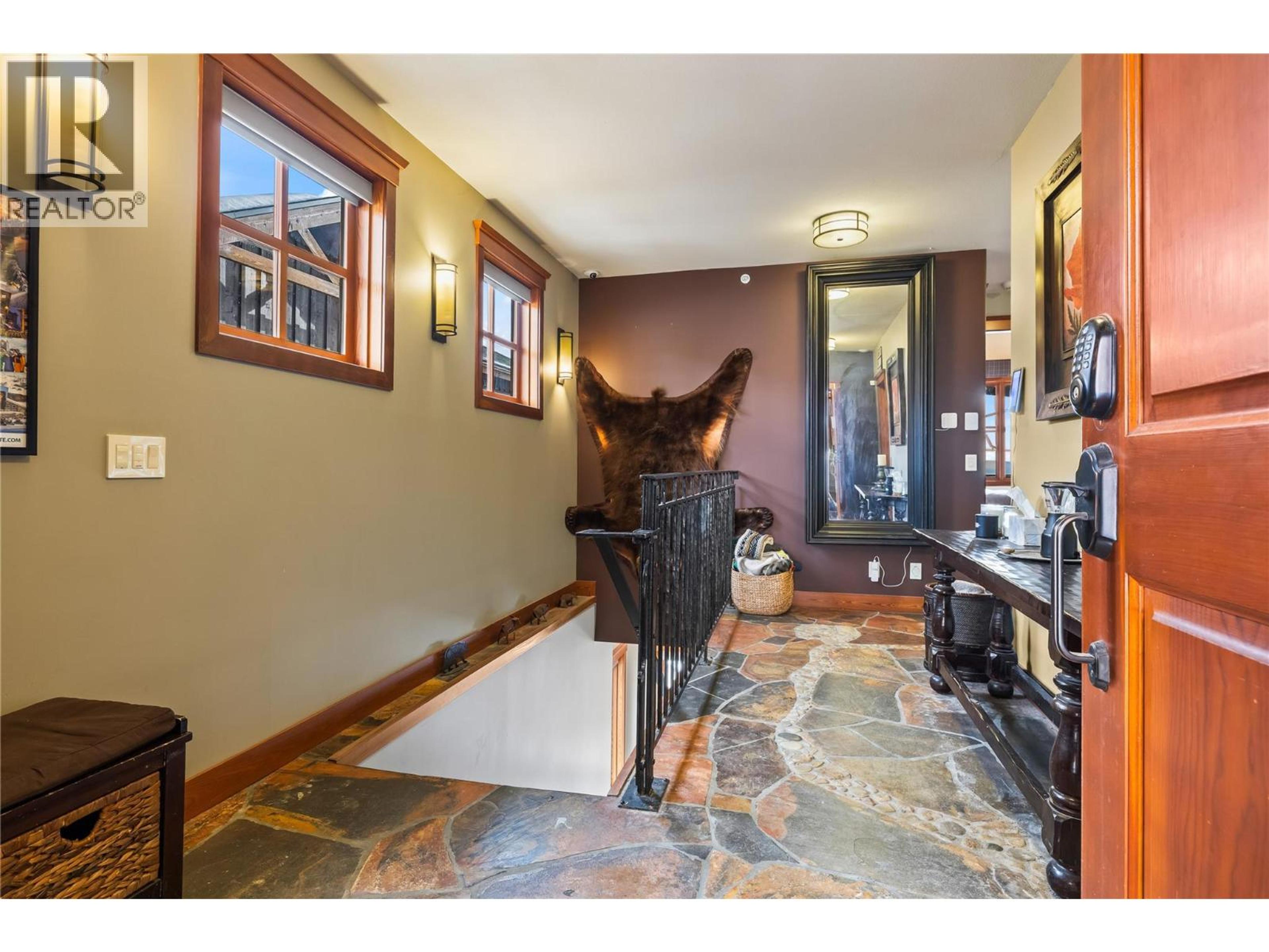 #4 80 KETTLEVIEW ROAD - 21