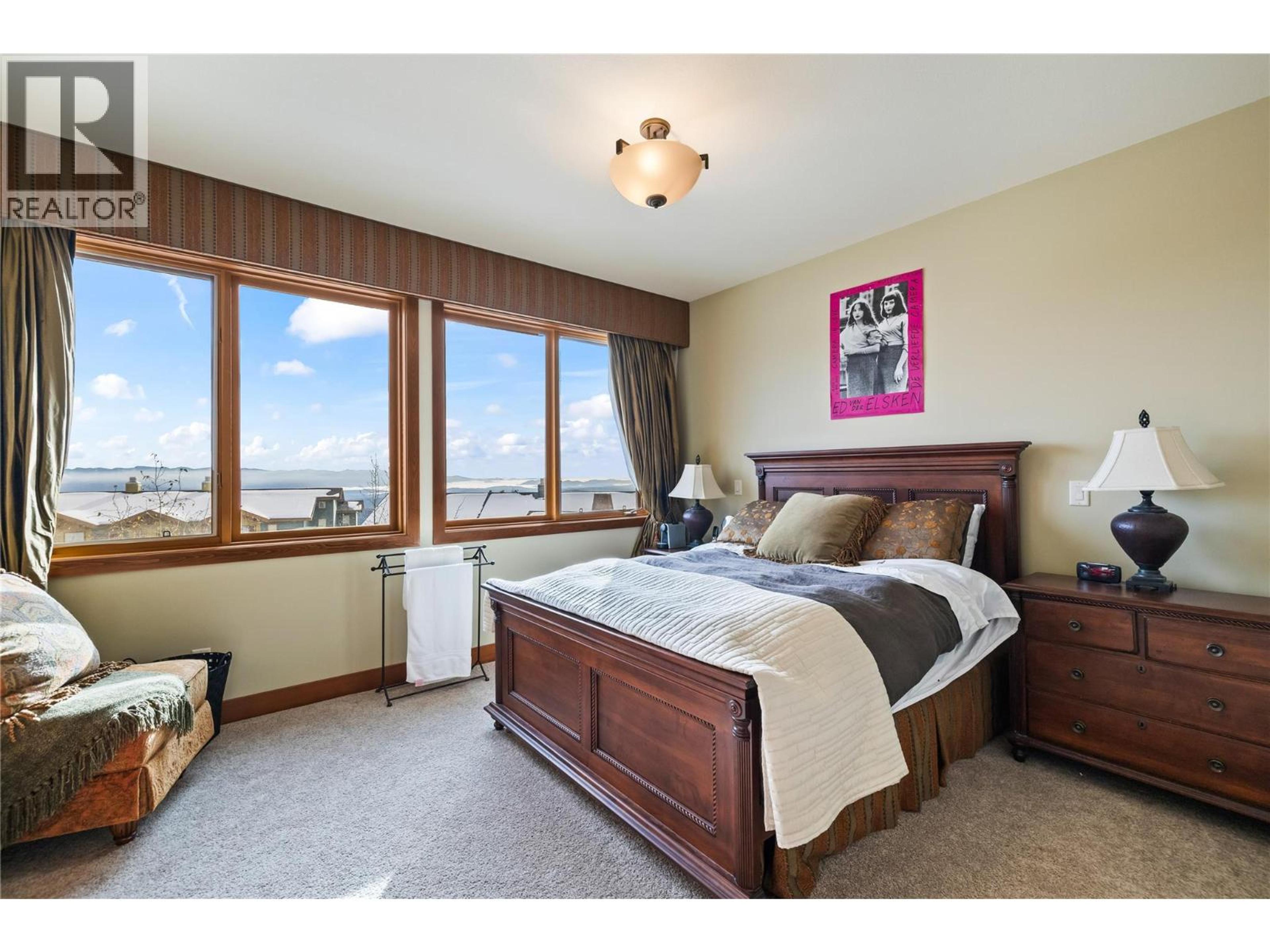 #4 80 KETTLEVIEW ROAD - 43