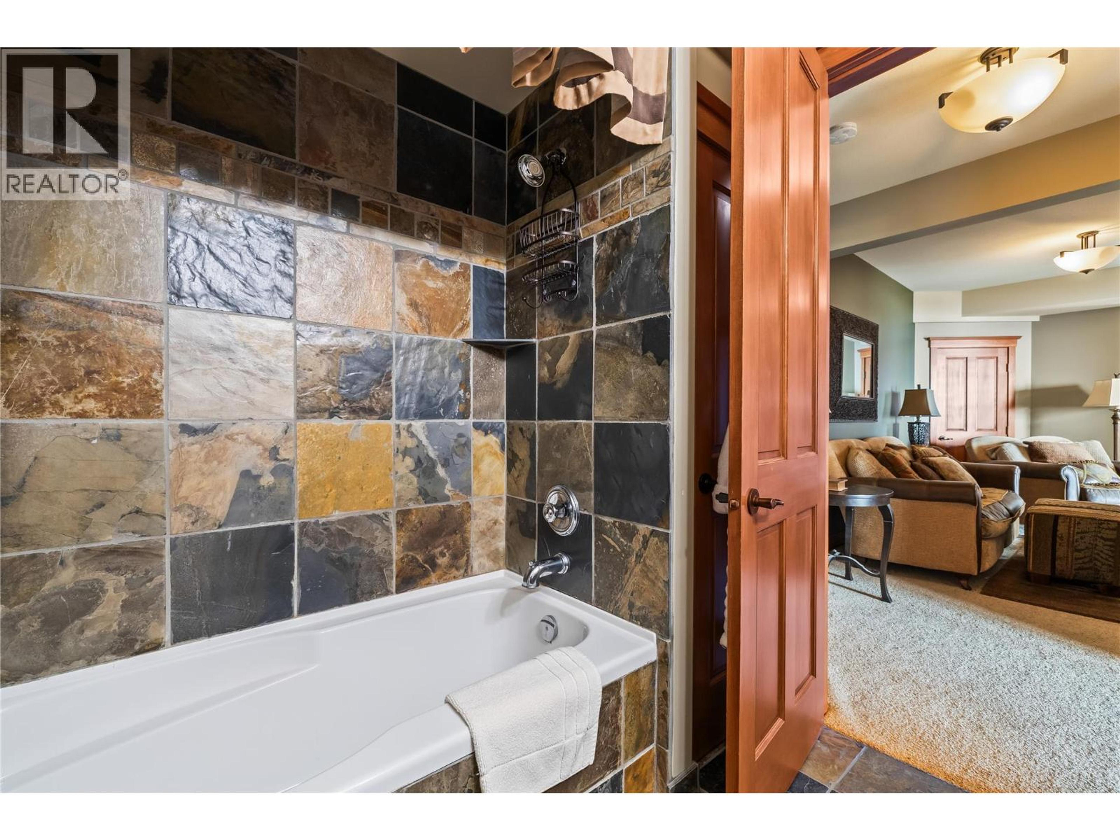 #4 80 KETTLEVIEW ROAD - 38