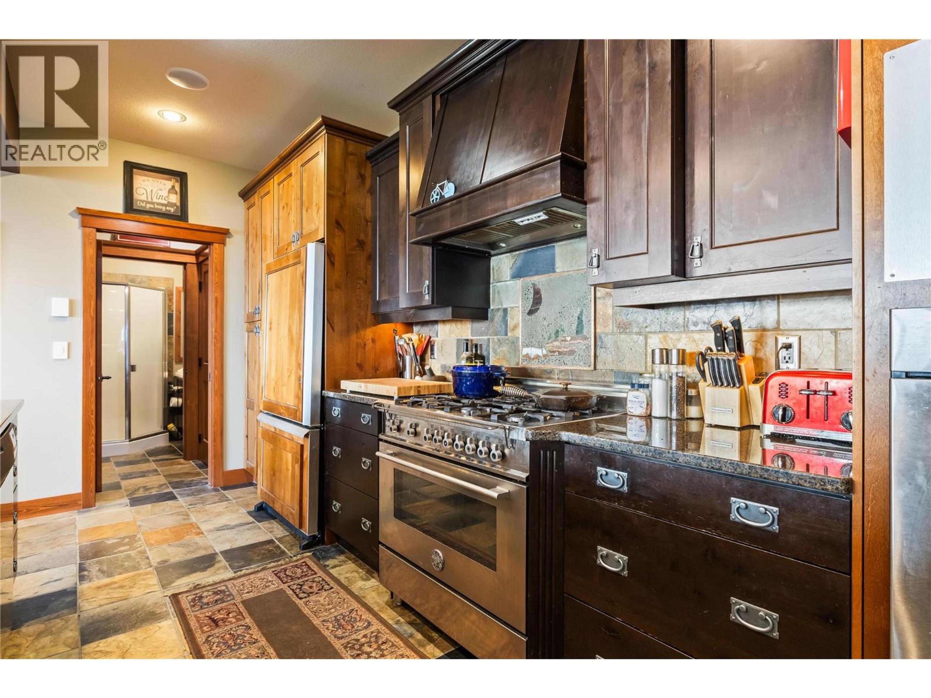 #4 80 KETTLEVIEW ROAD - 5