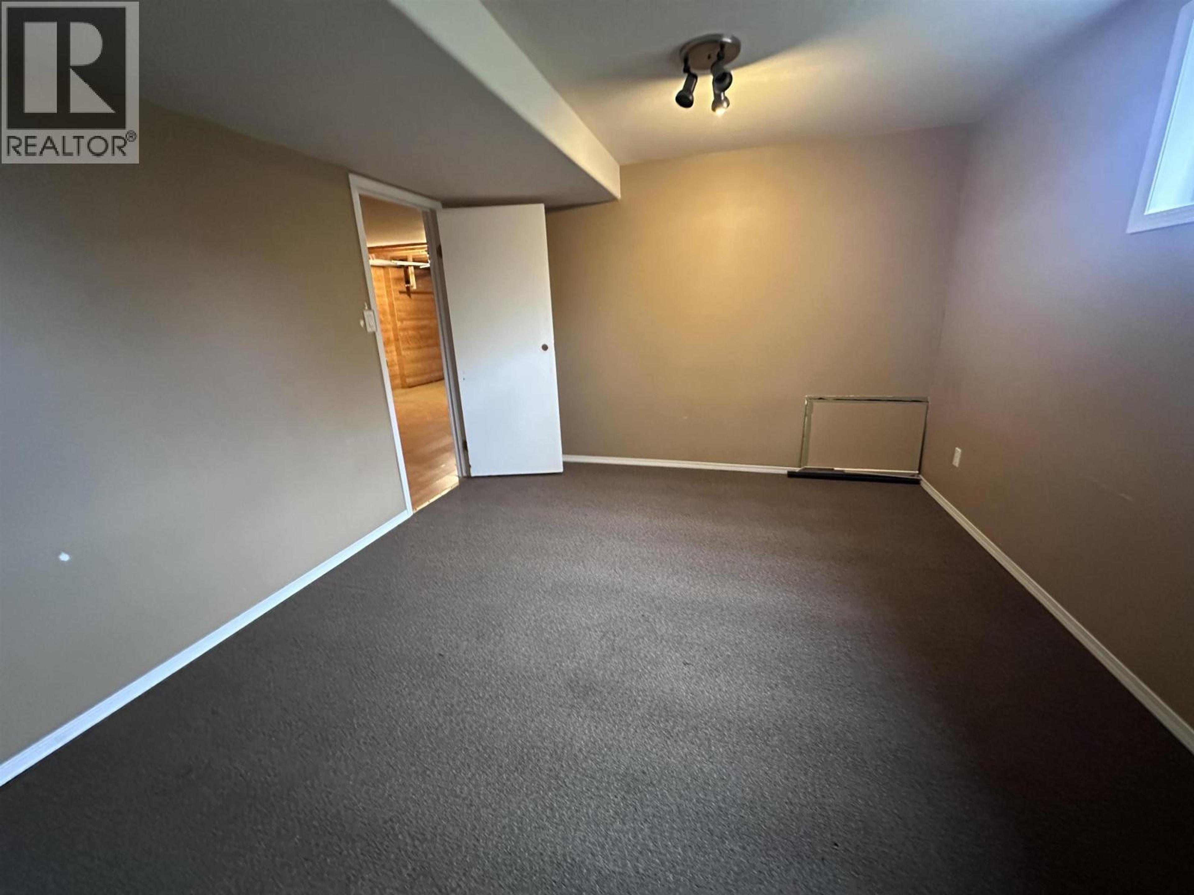 3916 COTTONWOOD ROAD - 21