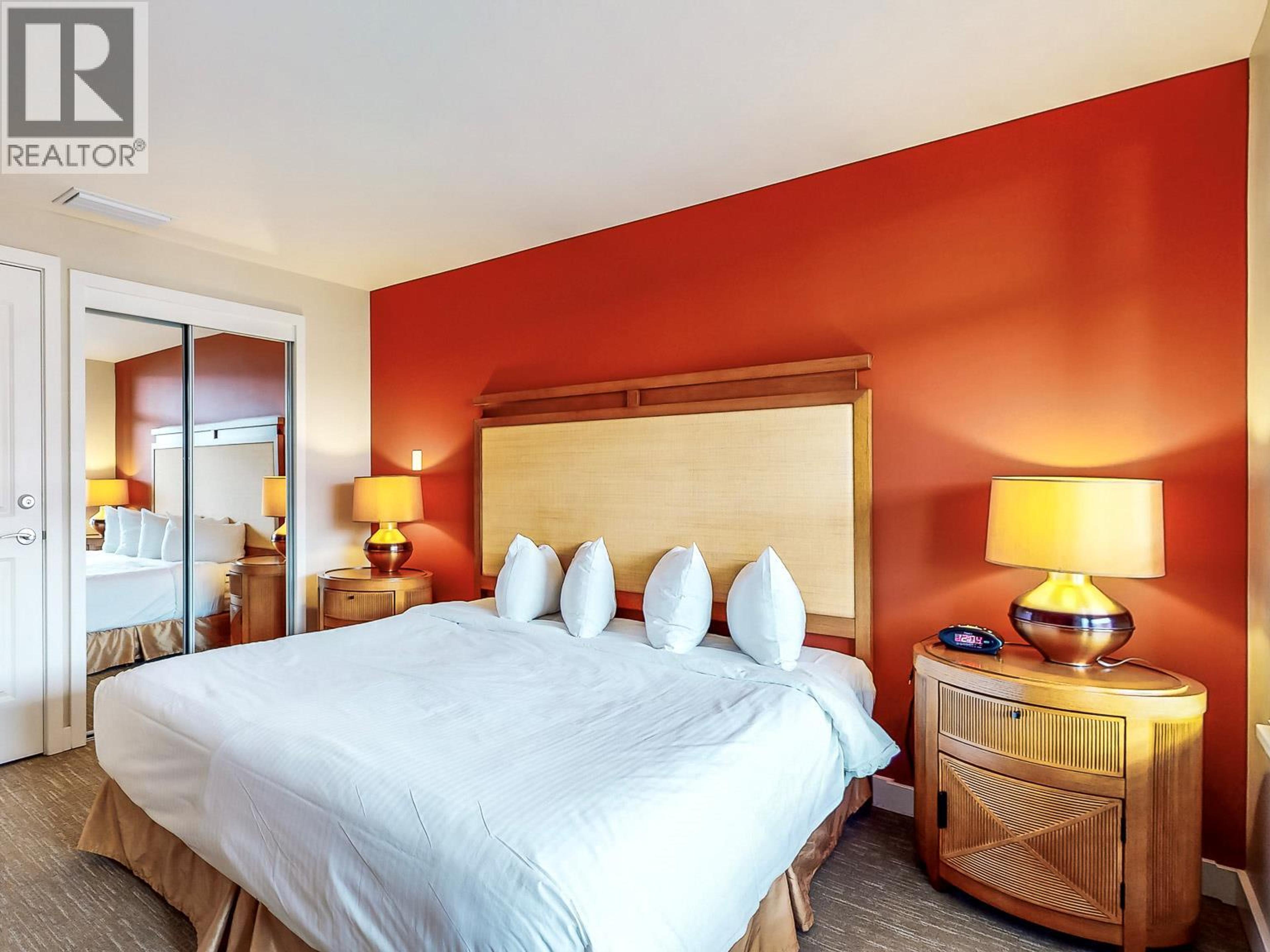 #413 15 PARK PLACE - 12