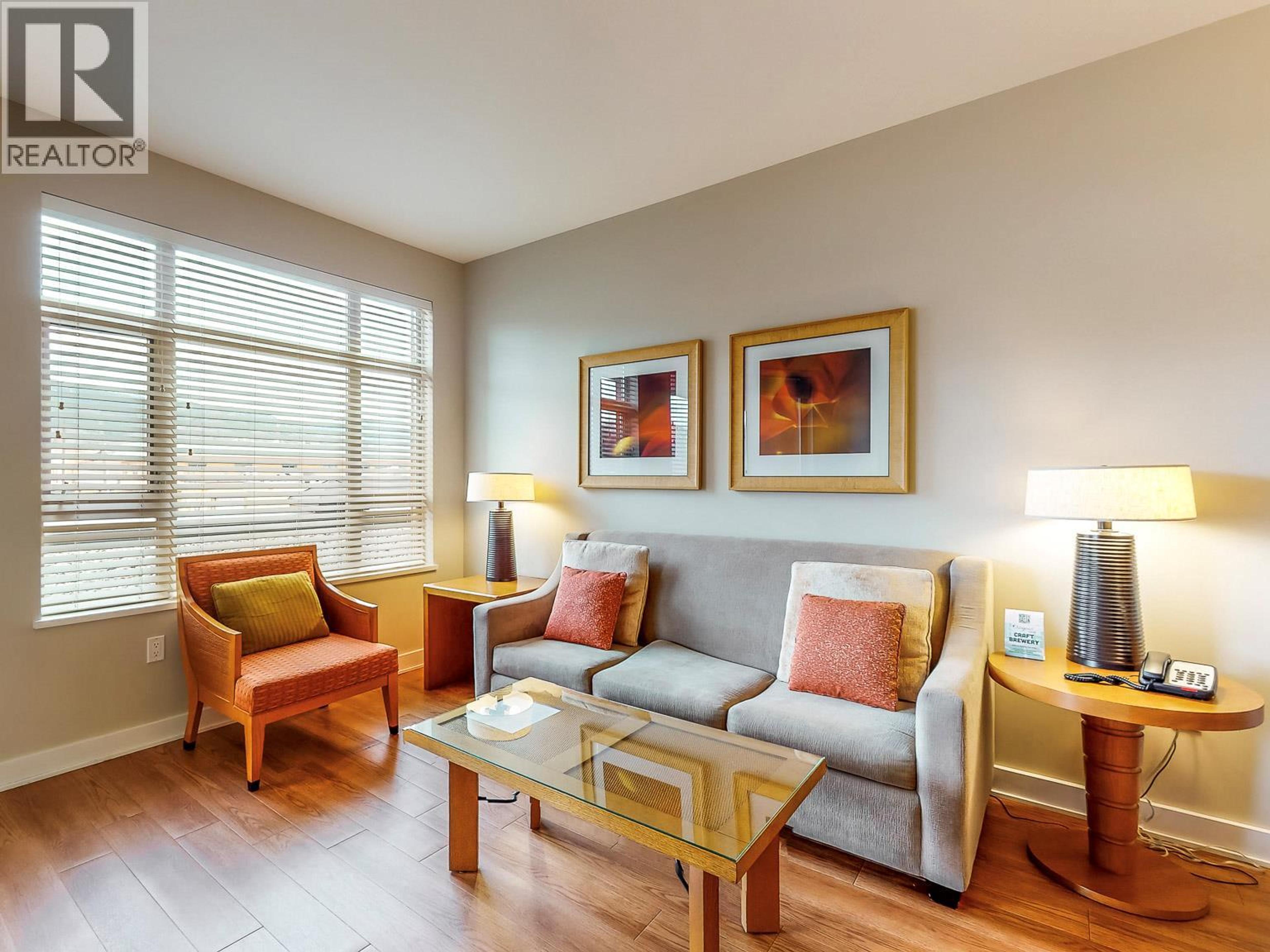 #413 15 PARK PLACE - 4